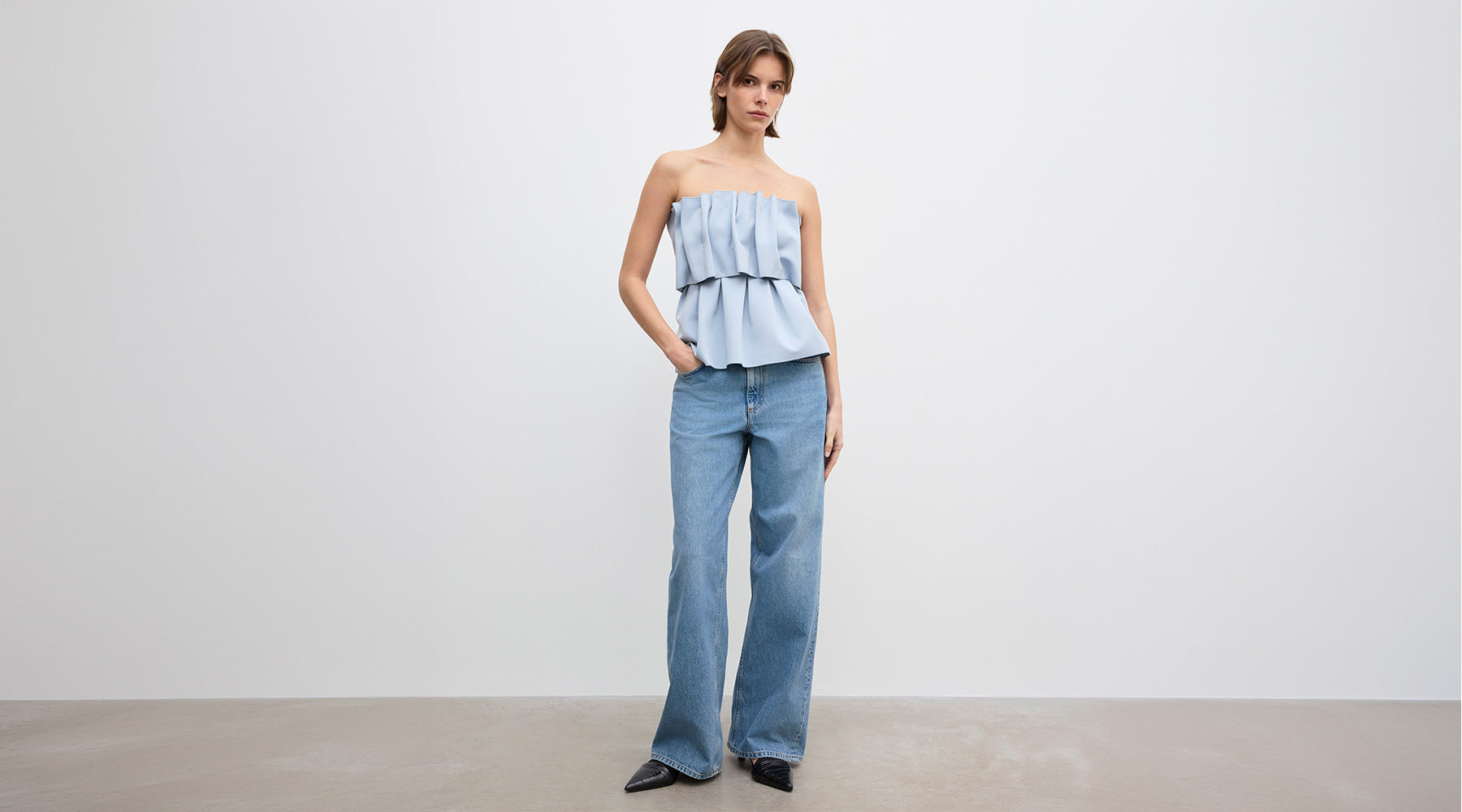 How to Dress for a Baby Shower in Style How to Dress for a Baby Shower in Style
