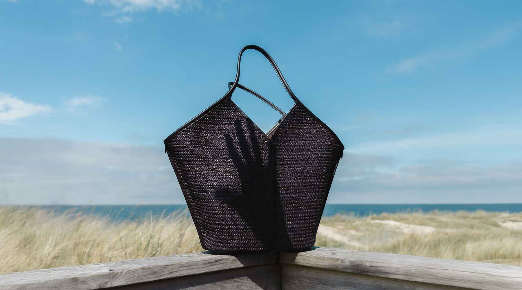 7 Trending Beach Bags for Your Vacation