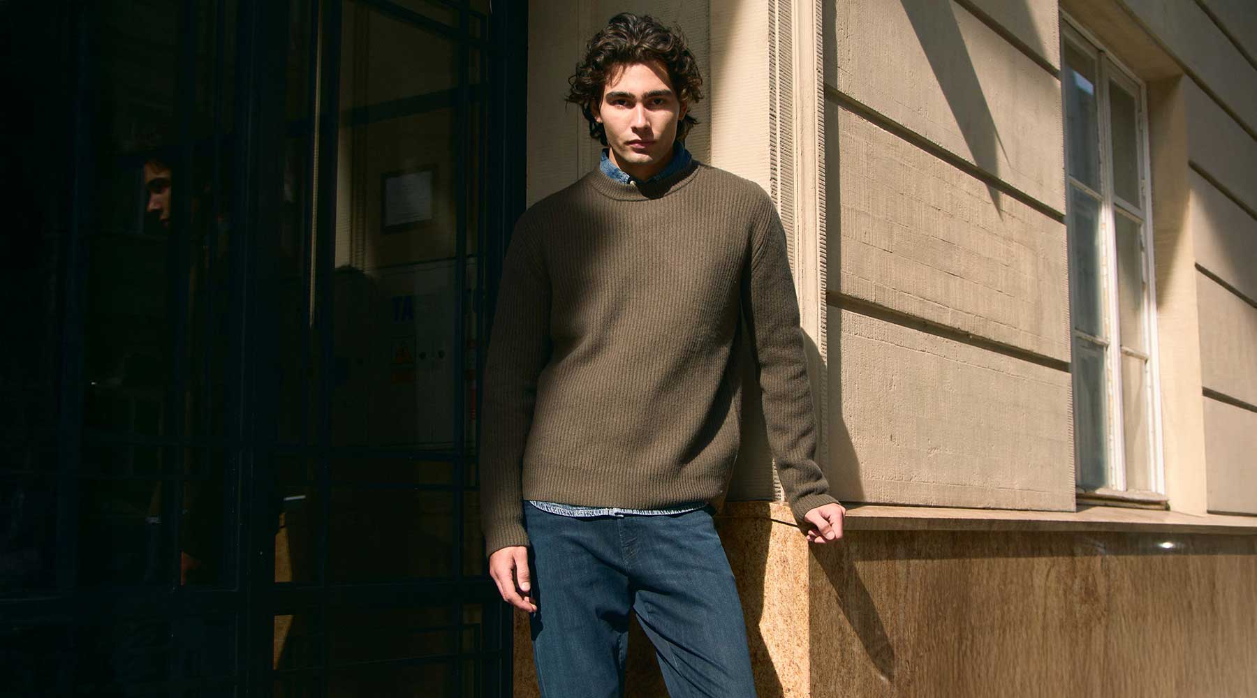 How to Style Jeans for Men