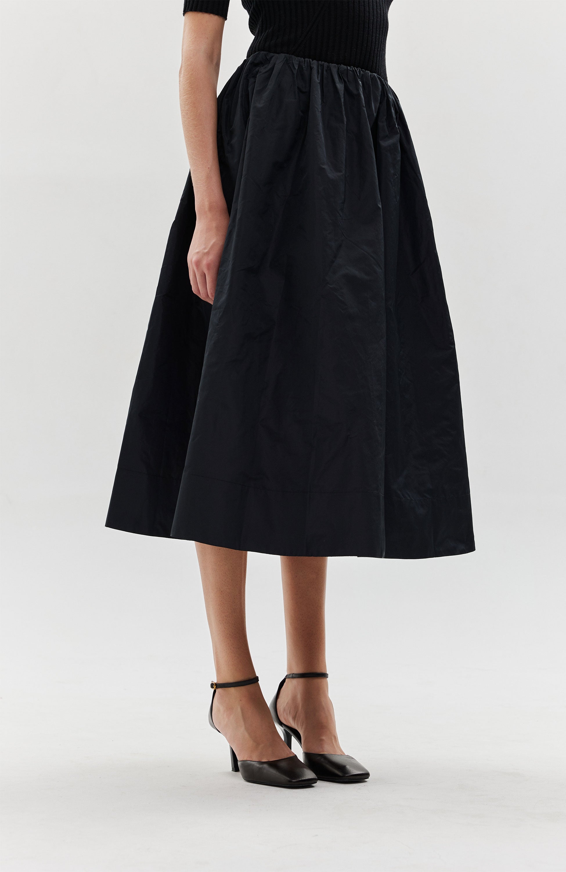 House of dagmar Black A-lined silk skirt image 5