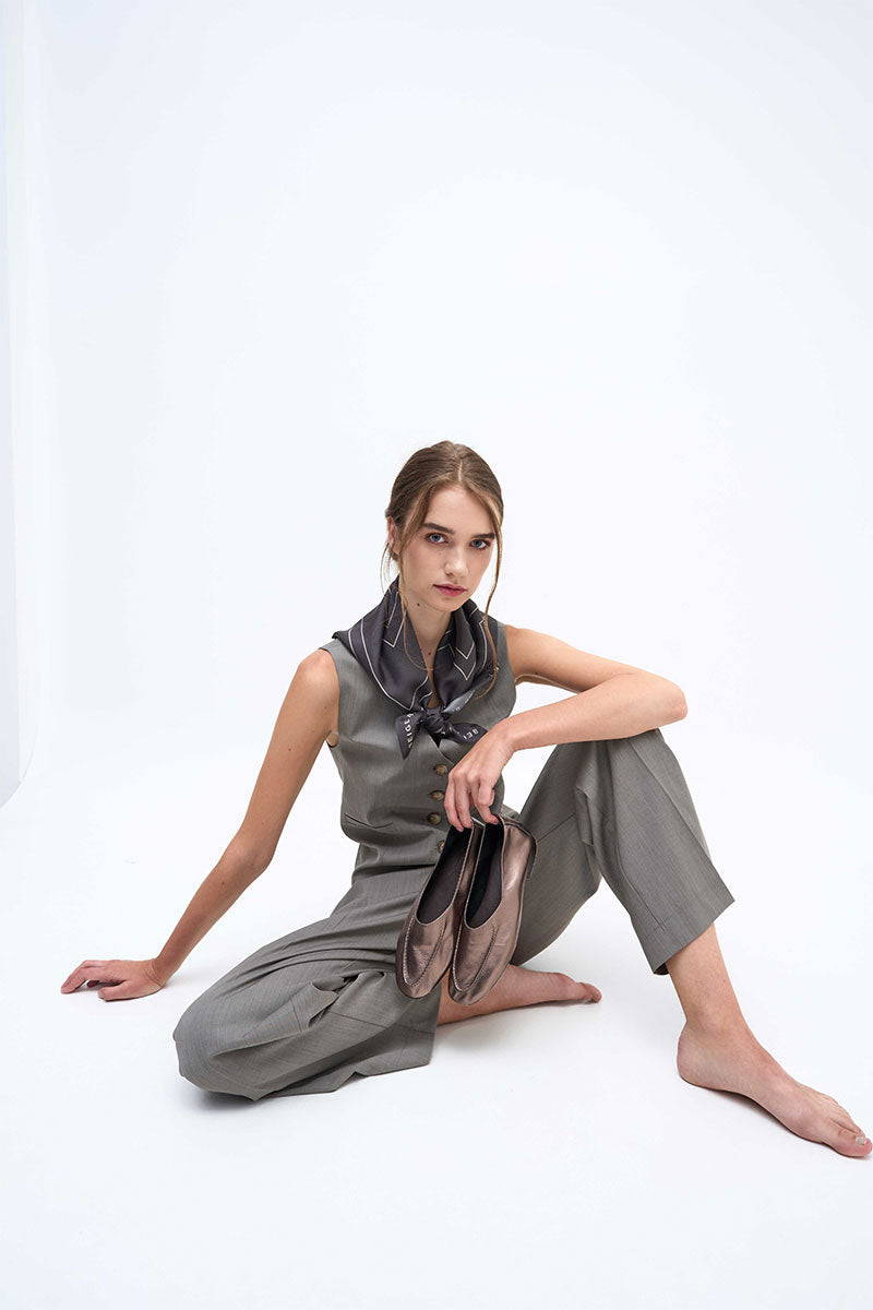 Mokasyny metaliczne JULIOL and Jedwabna apaszka BEIGE | BROWN