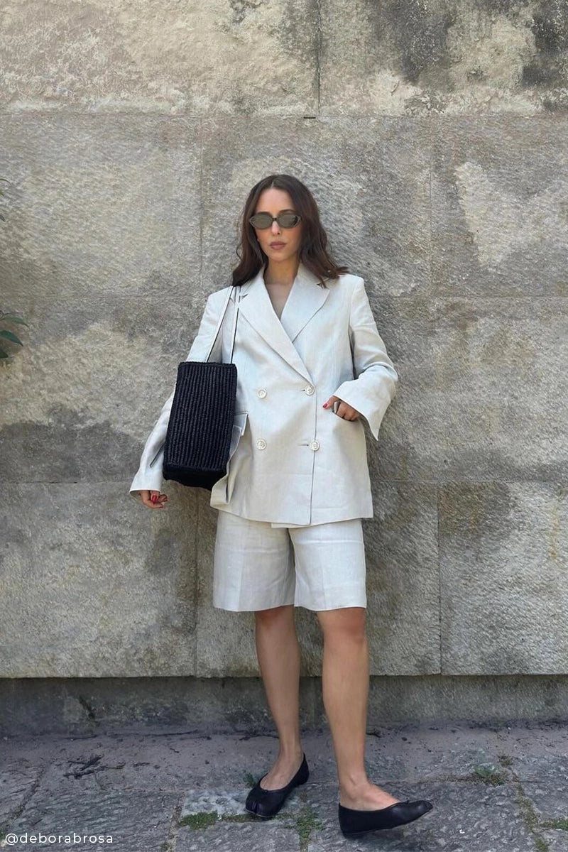 Classic linen blazer and Metallic-effect loafers JULIOL