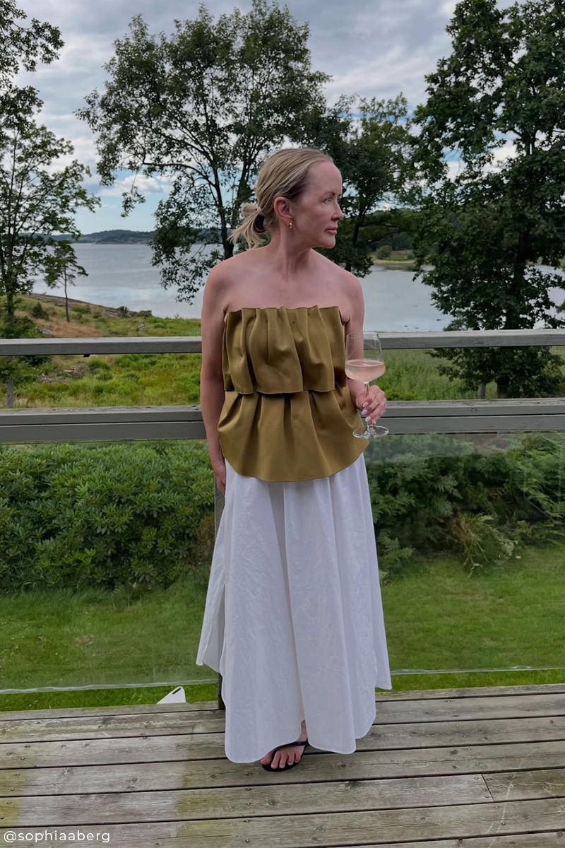 Sculpted tube top and Linen buttoned skirt