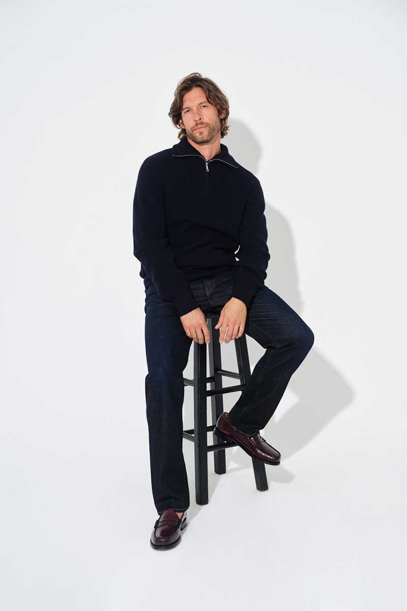 Chunky knit cardigan NIALL and Tapered classic jeans ADLER