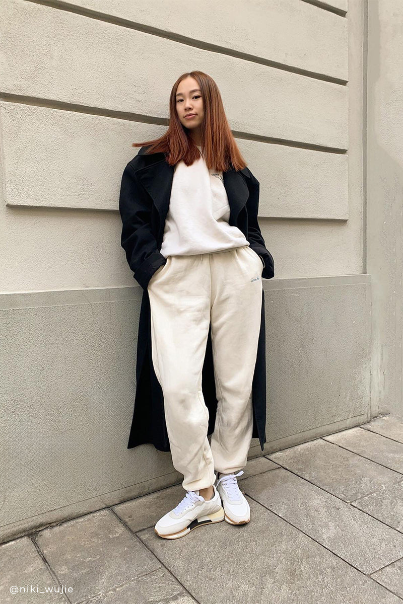 Fine knit sweatpants and Color-block sole suede sneakers RUSH LOW TOP