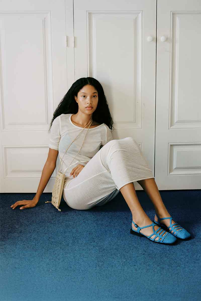 Fine-knit cashmere t-shirt ARI and Fine-knit midi skirt RONJA