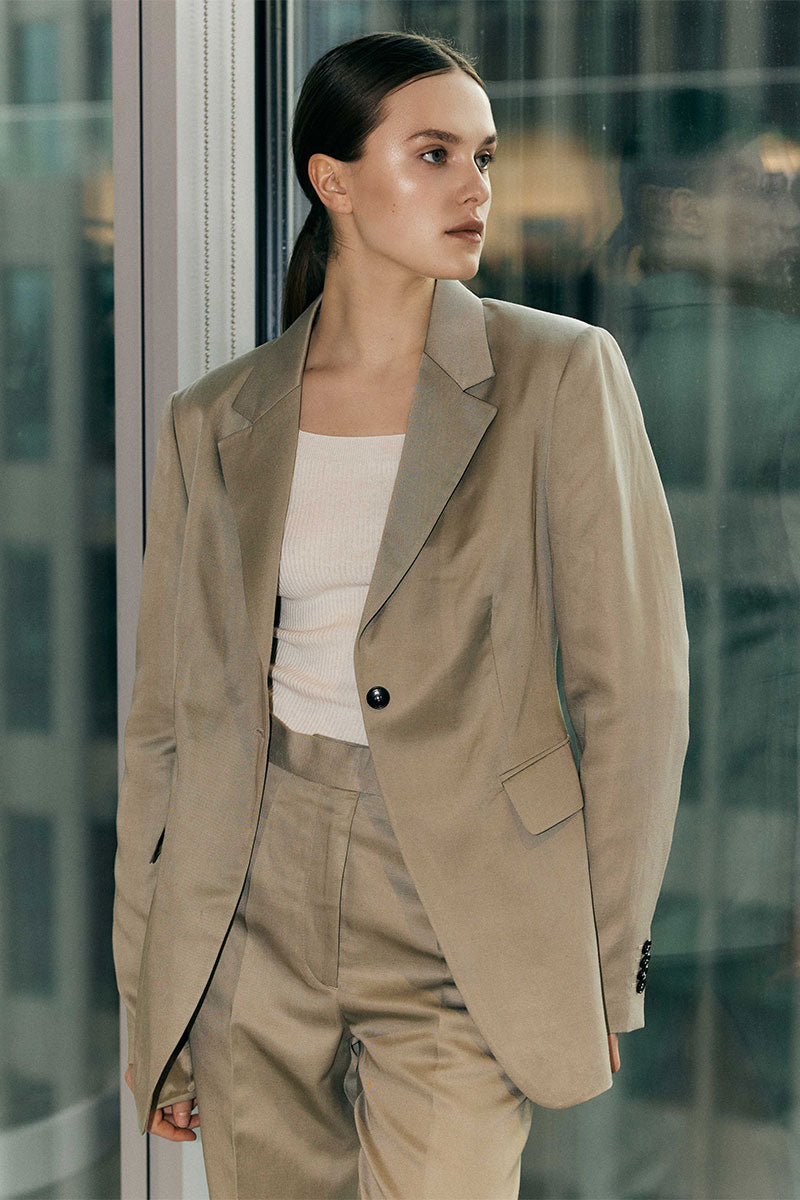 Regular-fit linen blazer NARINA and Straight-fit linen trousers FRAGRIA