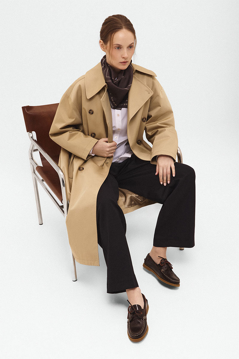 Long trenchcoat and Wide-leg suit trousers