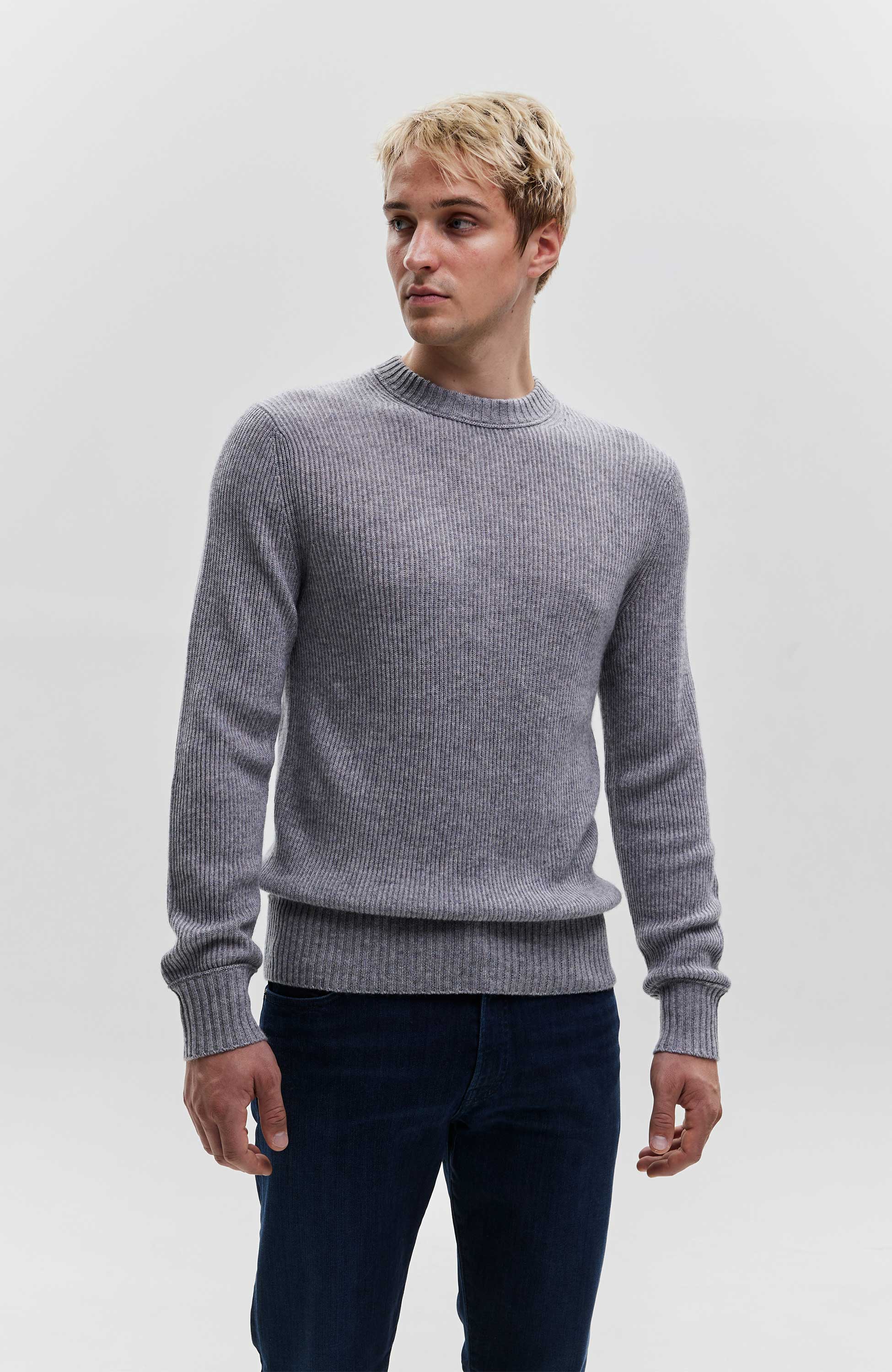 Sweter z okrągłym dekoltem