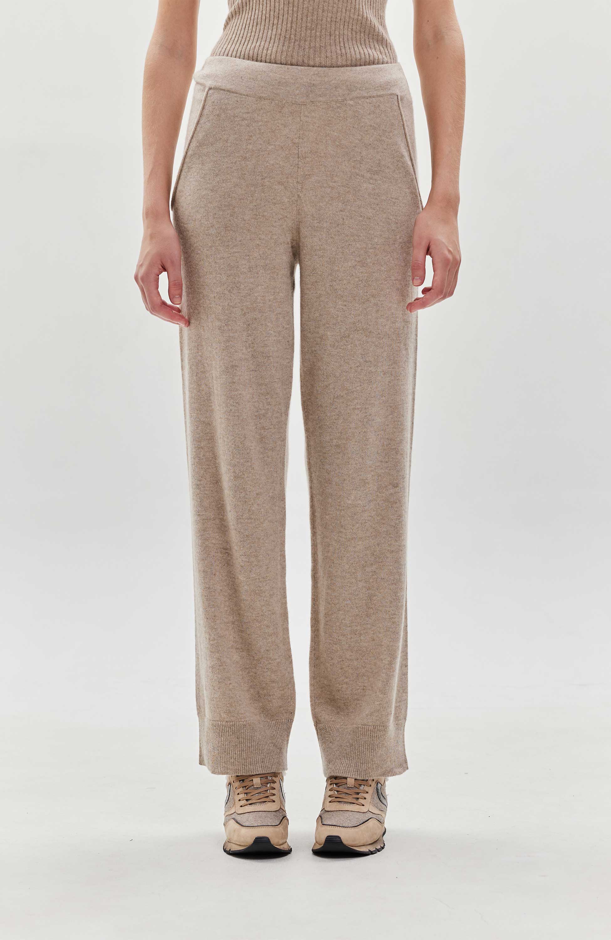 Straight-leg cashmere trousers