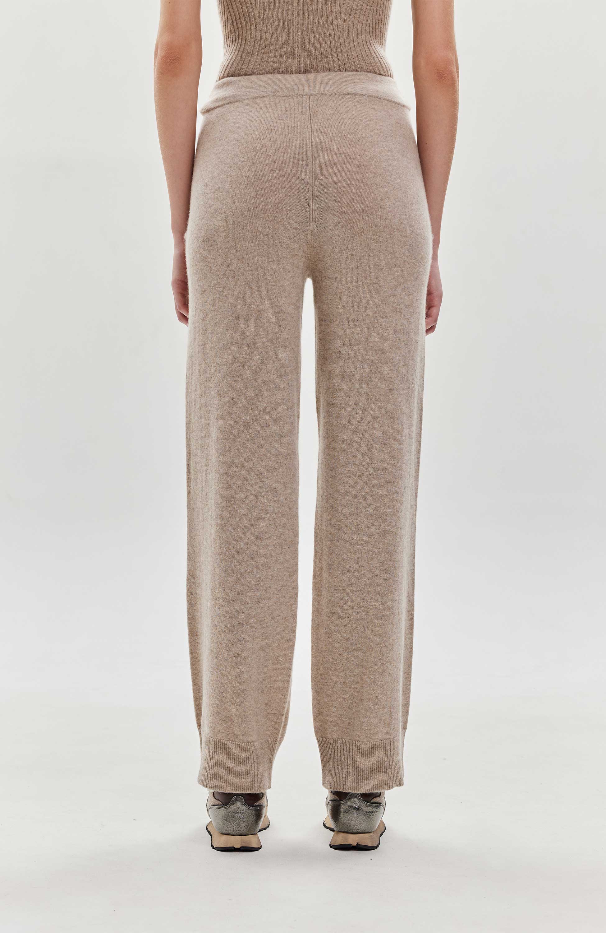 Straight-leg cashmere trousers