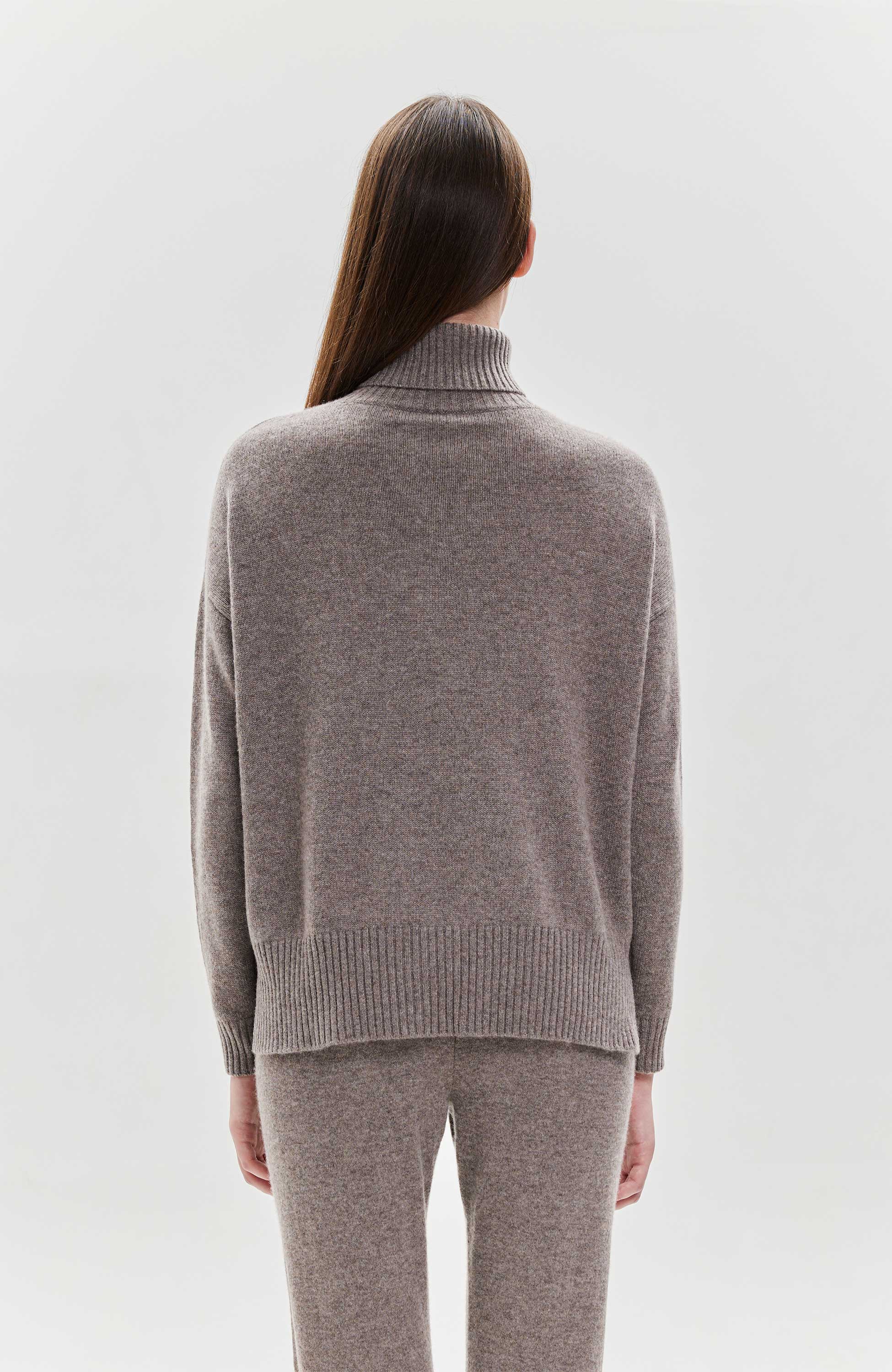 Ftc cashmere Beige Highneck relaxed-fit pullover image 4