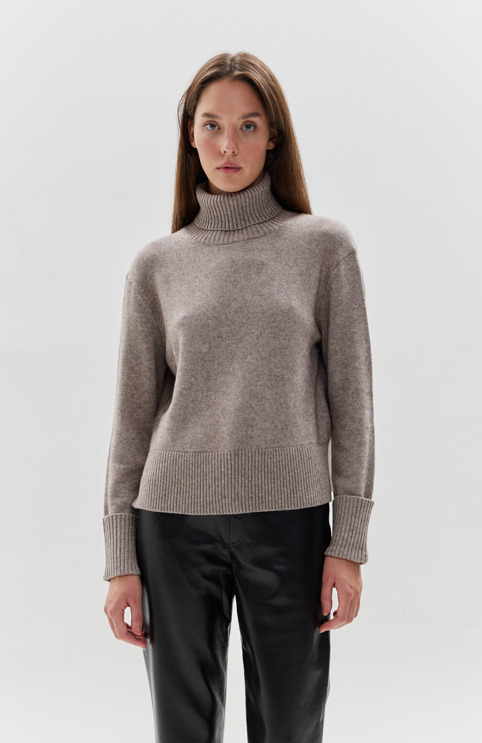 Ftc cashmere Beige Kõrge kaelusega pullover image 1