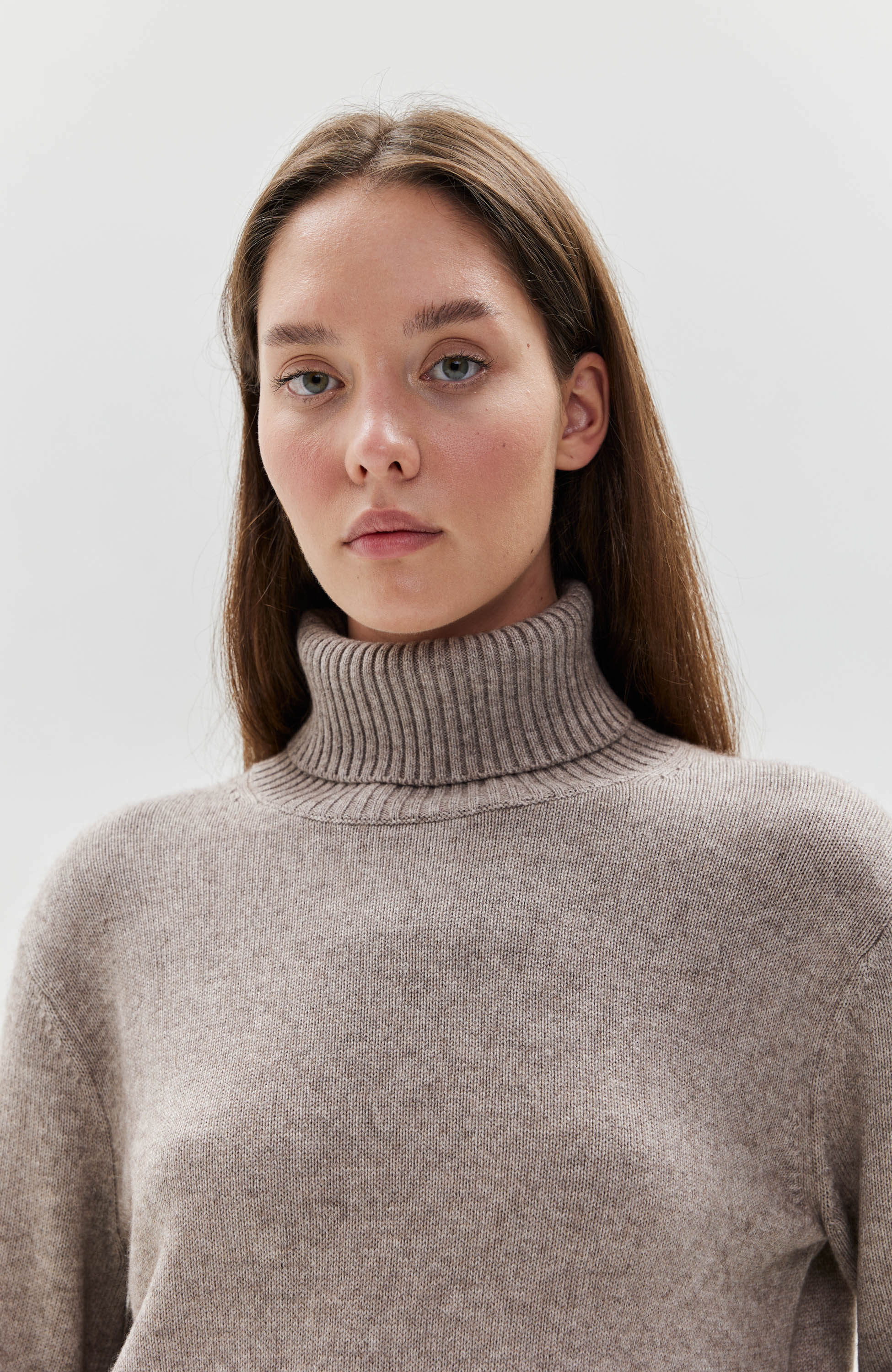 Ftc cashmere Beige Kõrge kaelusega pullover image 5