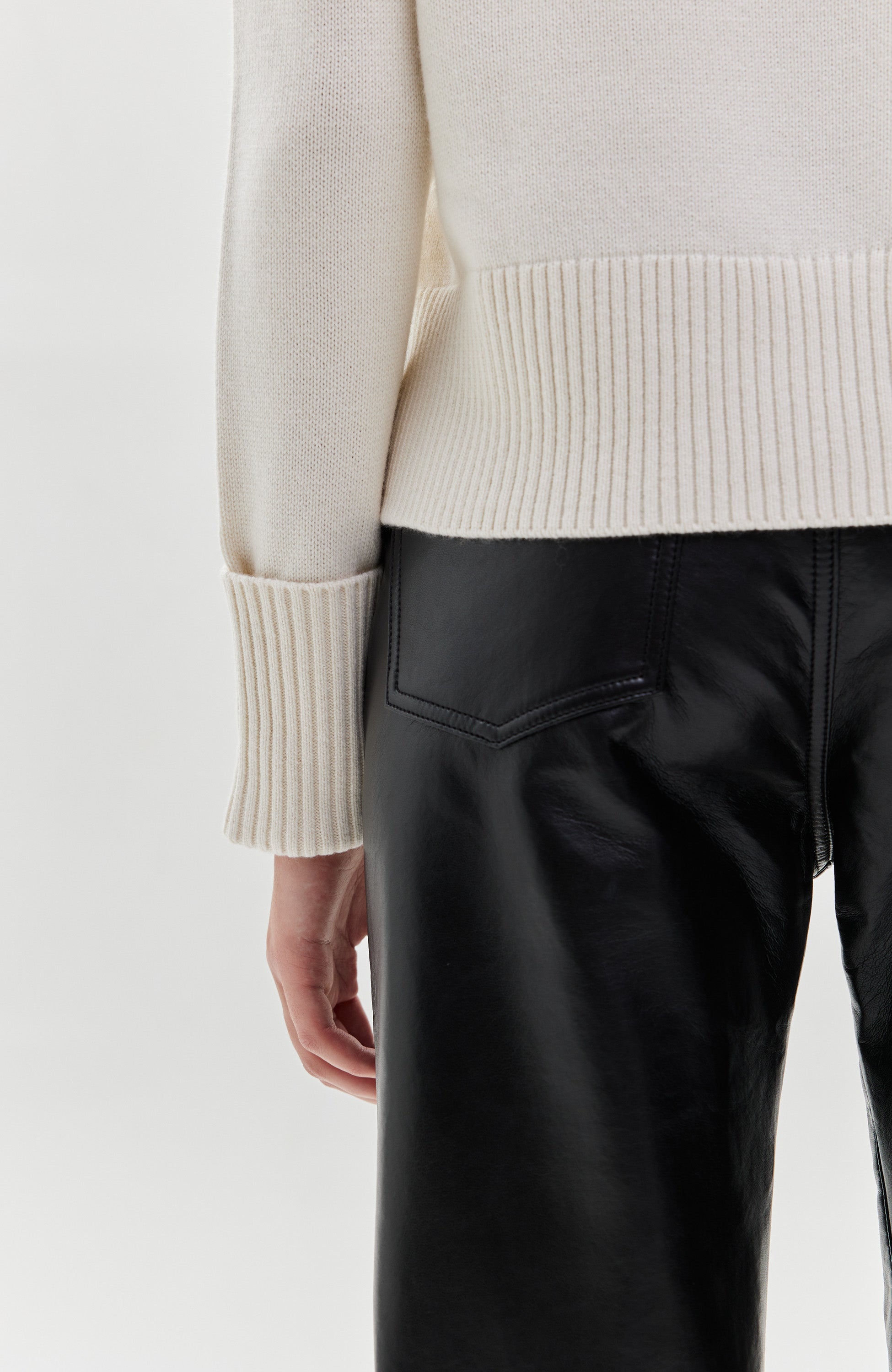 Ftc cashmere Neutral Relaxed-fit roundneck pullover image 6