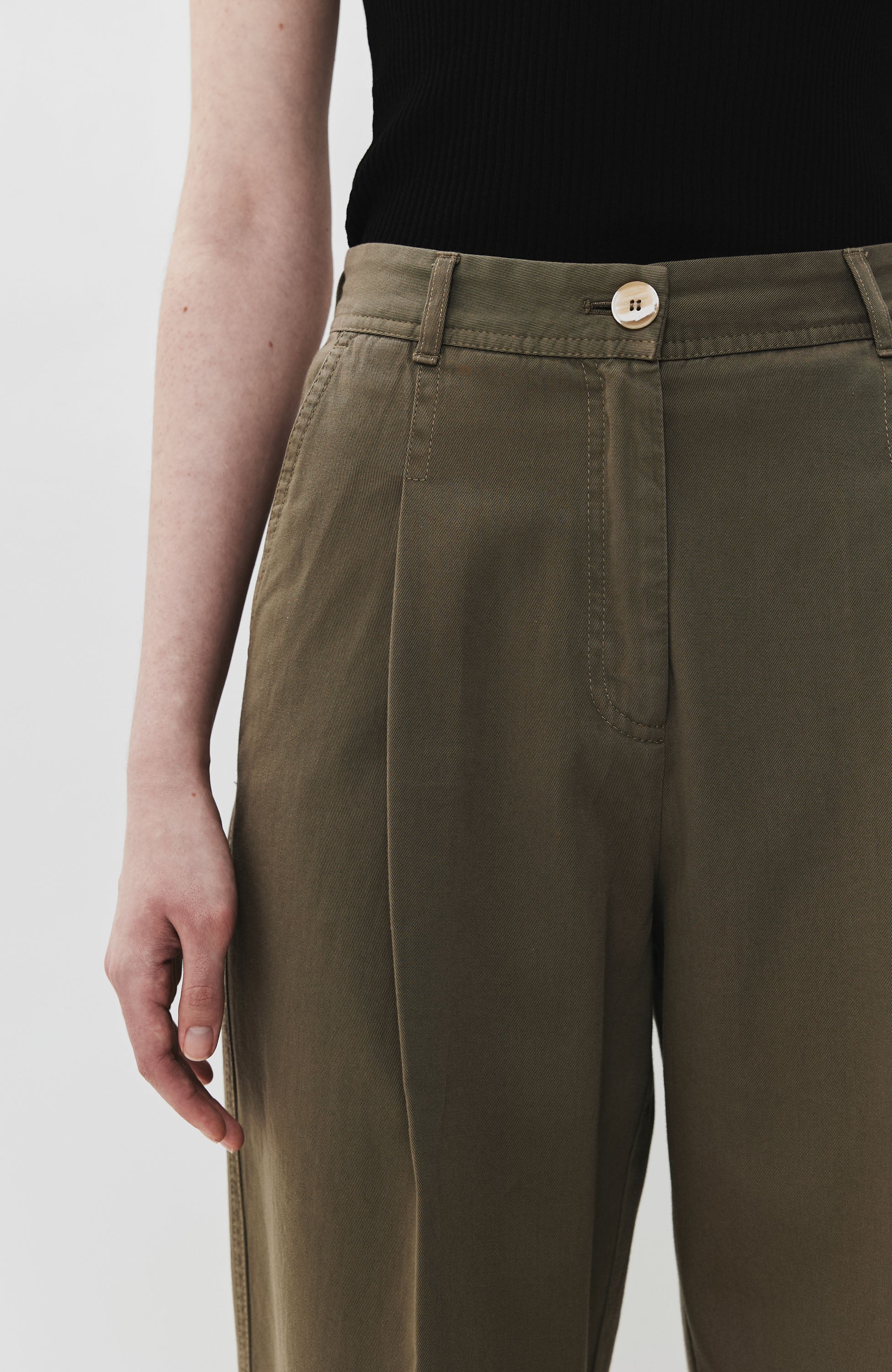 House of dagmar Green Cotton chino trousers image 5