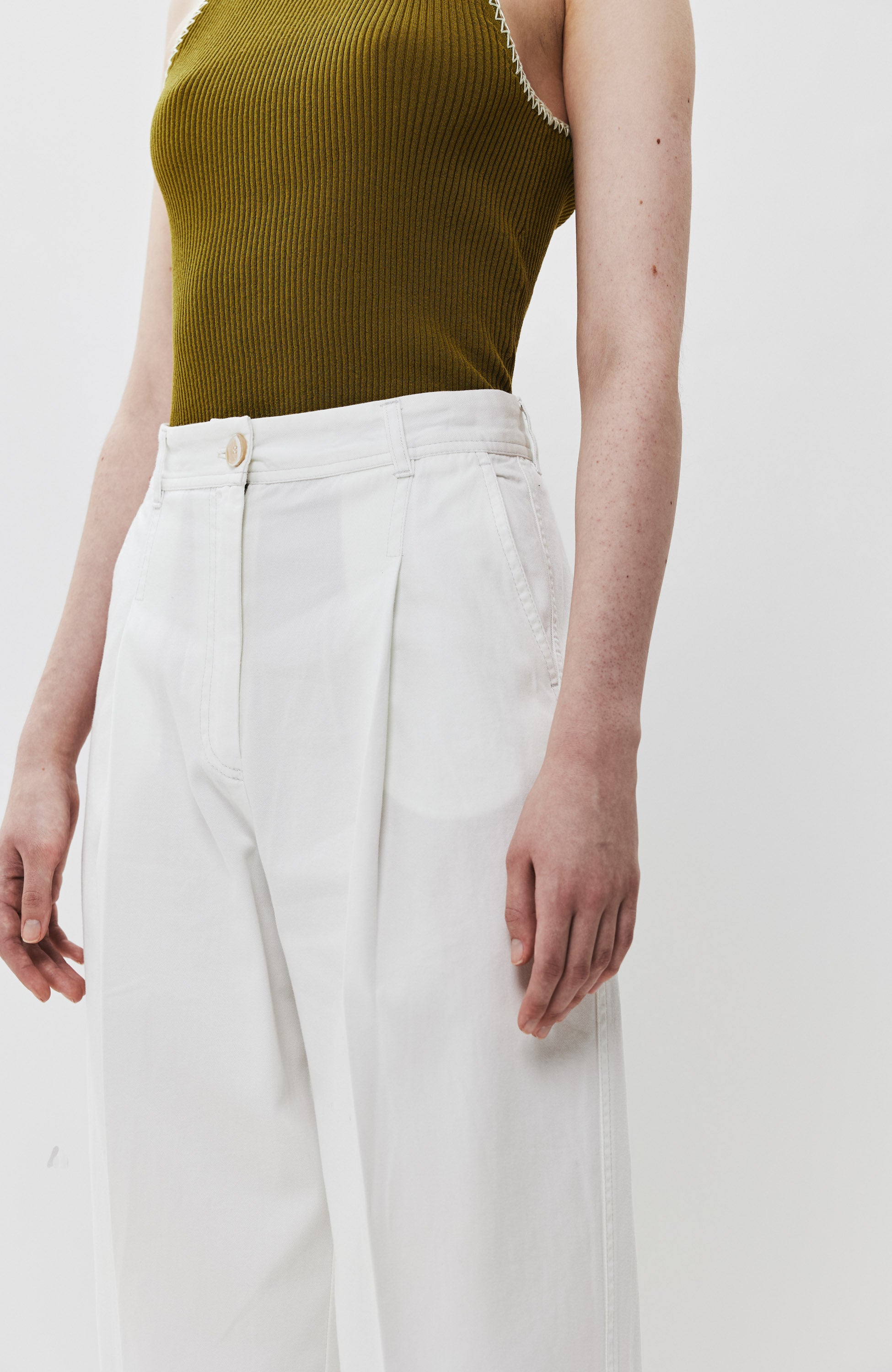 House of dagmar White Cotton chino trousers image 5