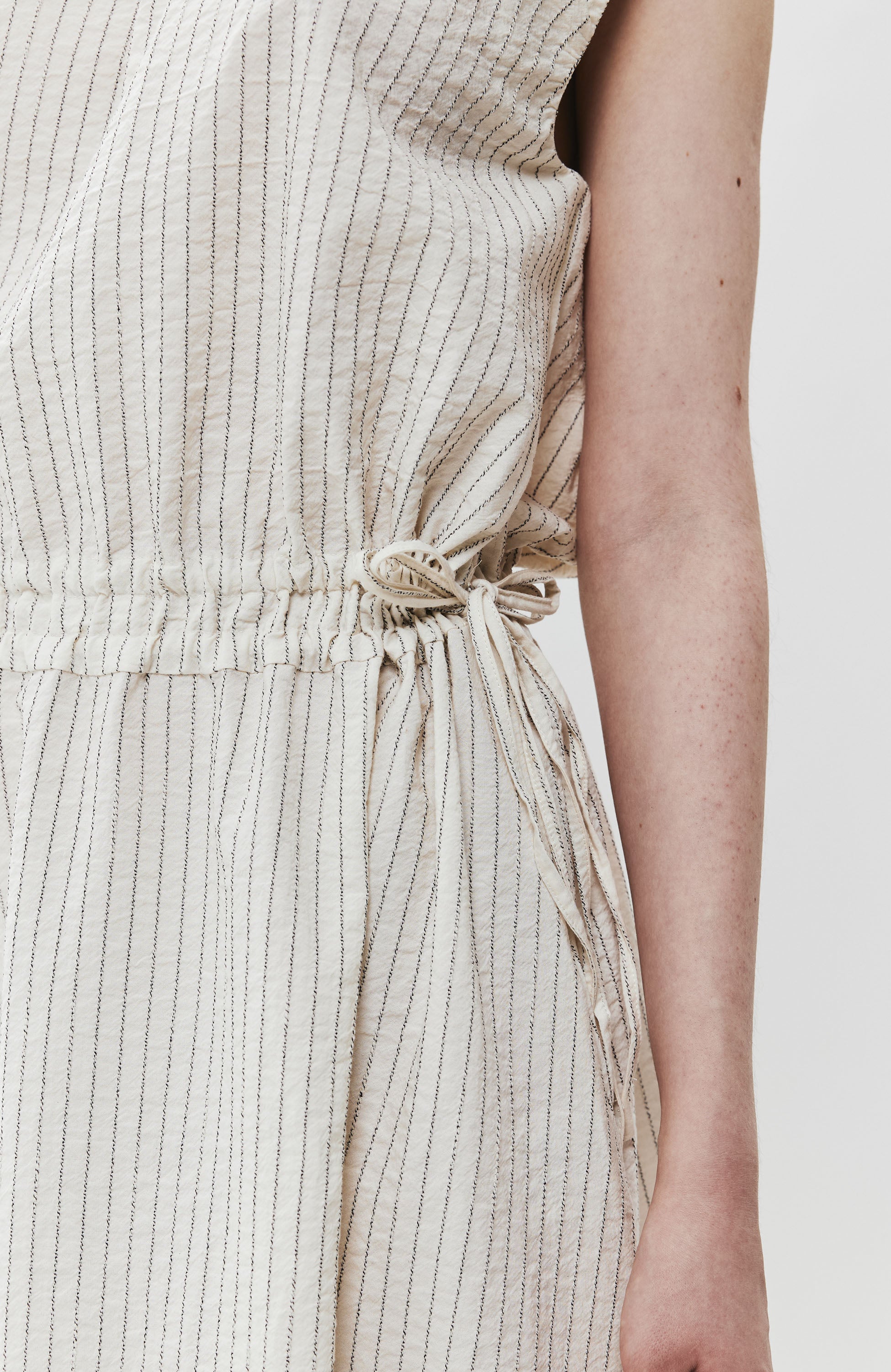 House of dagmar White Ruffle cotton dress image 7