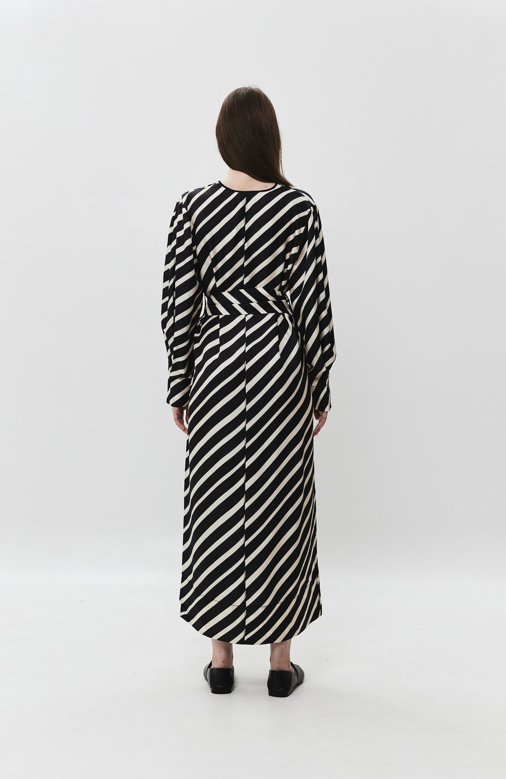 House of dagmar Black Silk v-neck dress image 7
