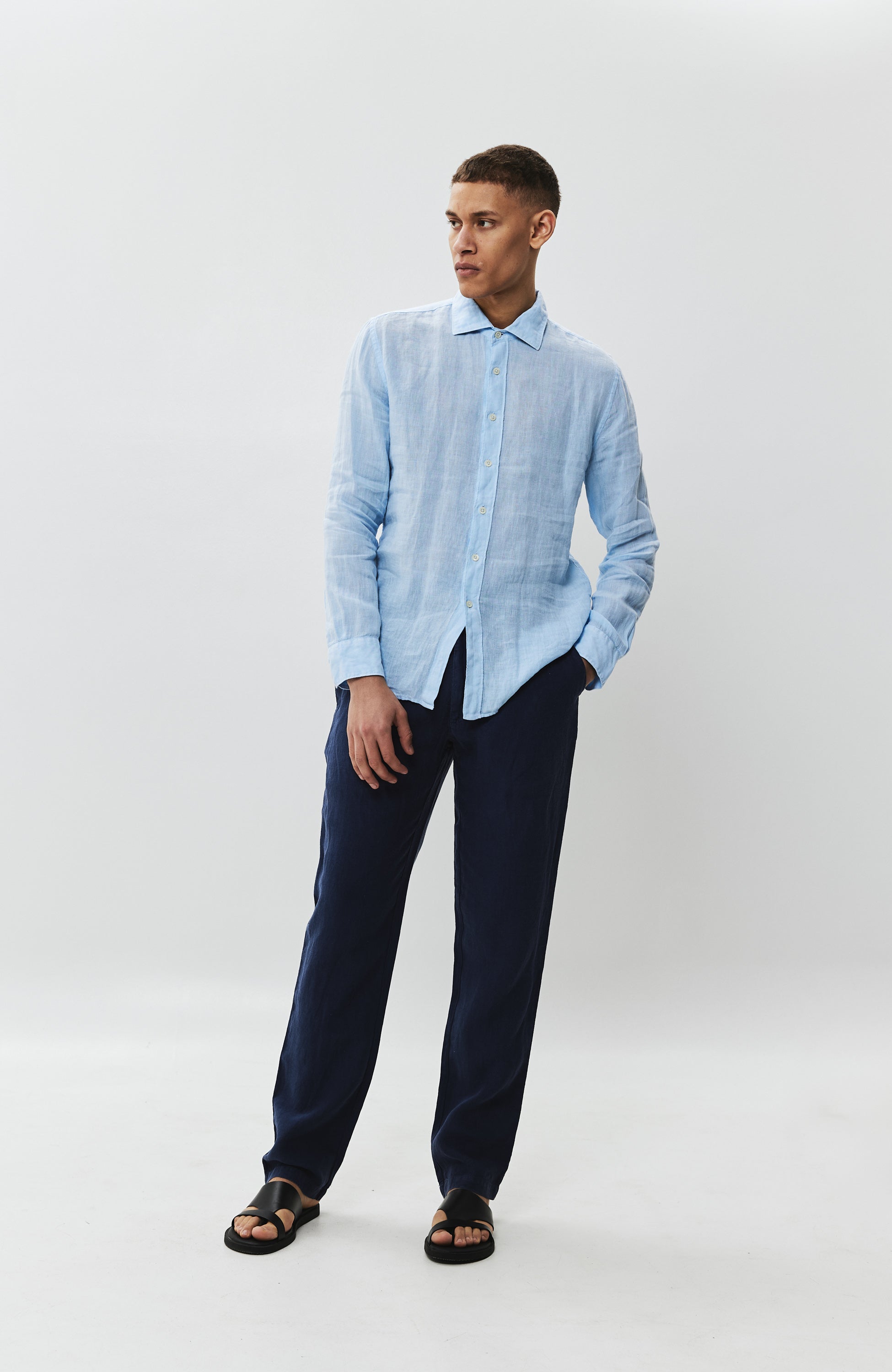 Drawstring-fastened linen trousers