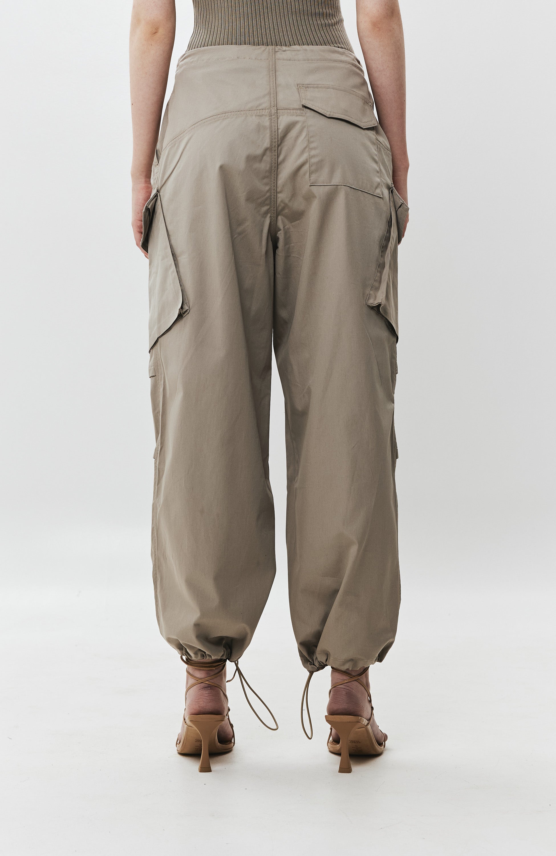 Agolde Neutral Cargo cotton trousers ginerva image 5