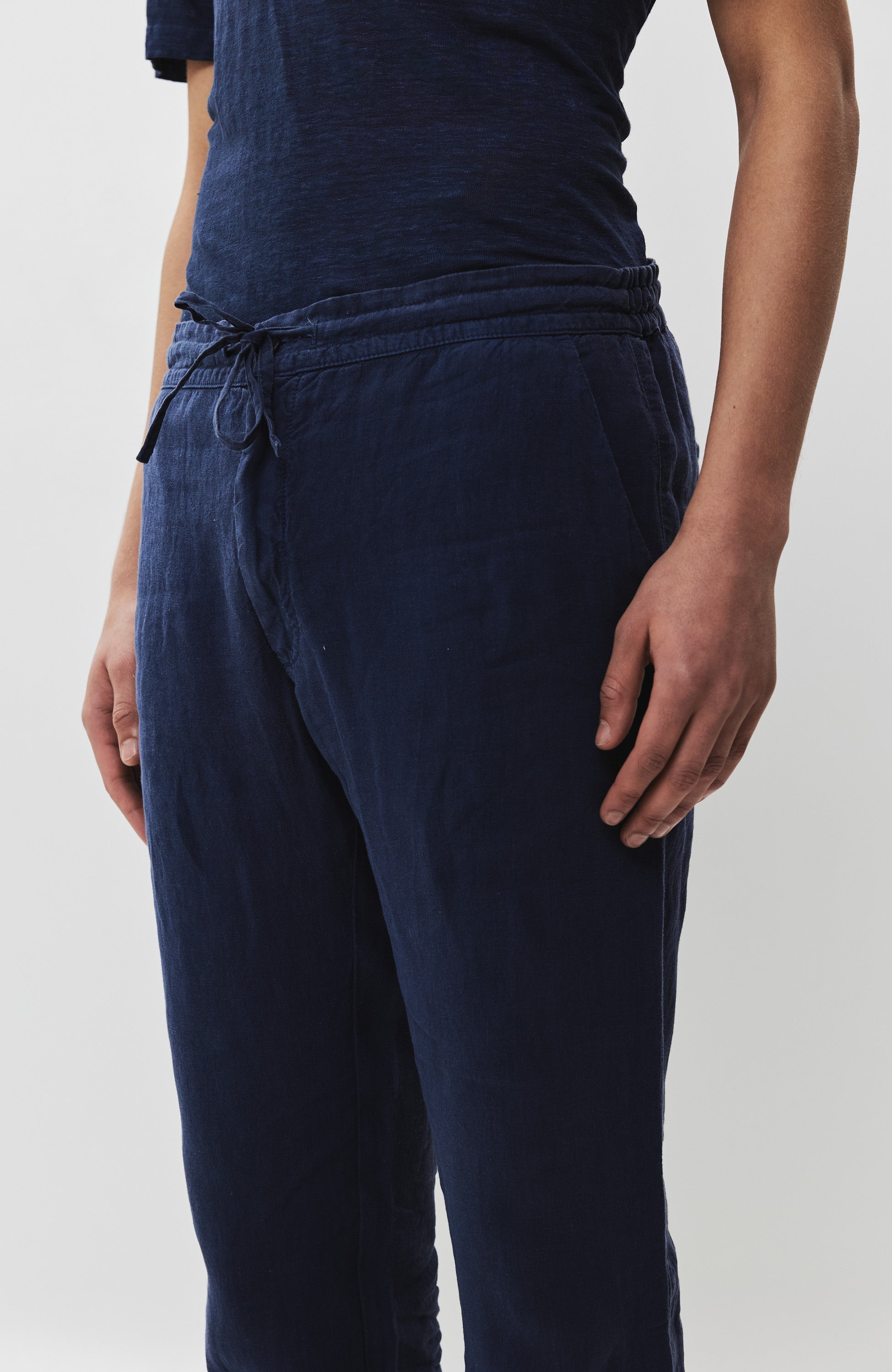 120% lino Navy Drawstring-fastened linen trousers image 5