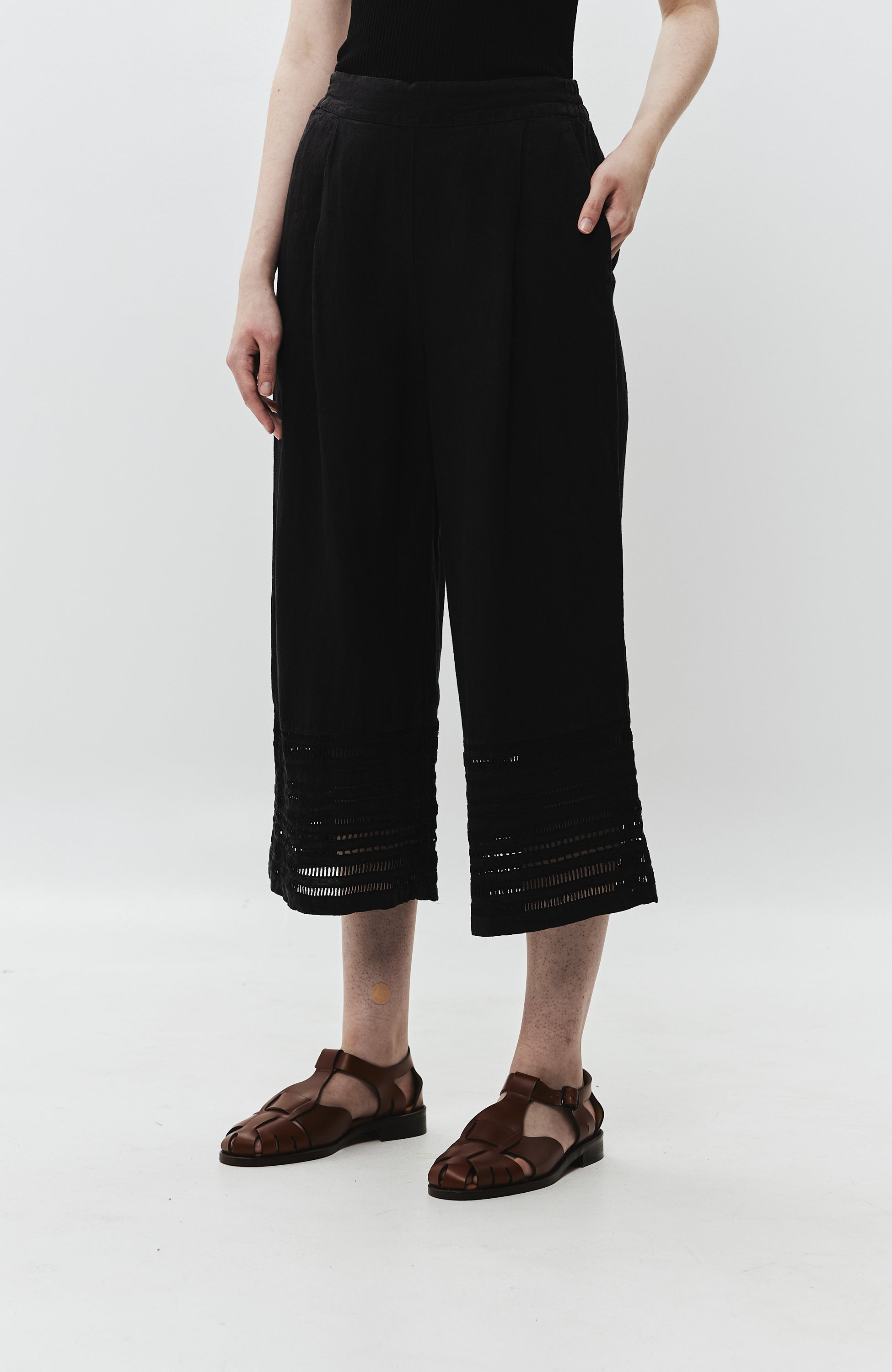 Embroidered linen wide-leg trousers