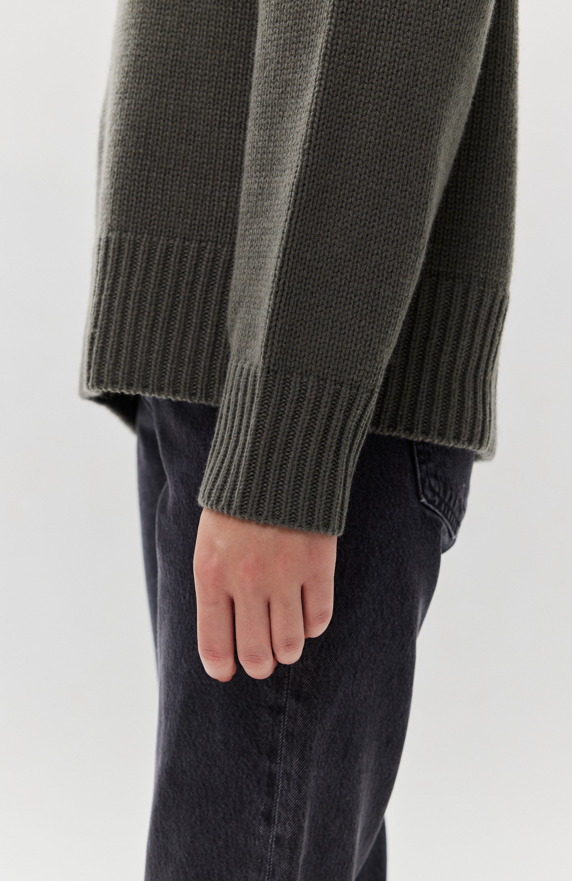 Lisa yang Green Crewneck cashmere sweater renske image 6