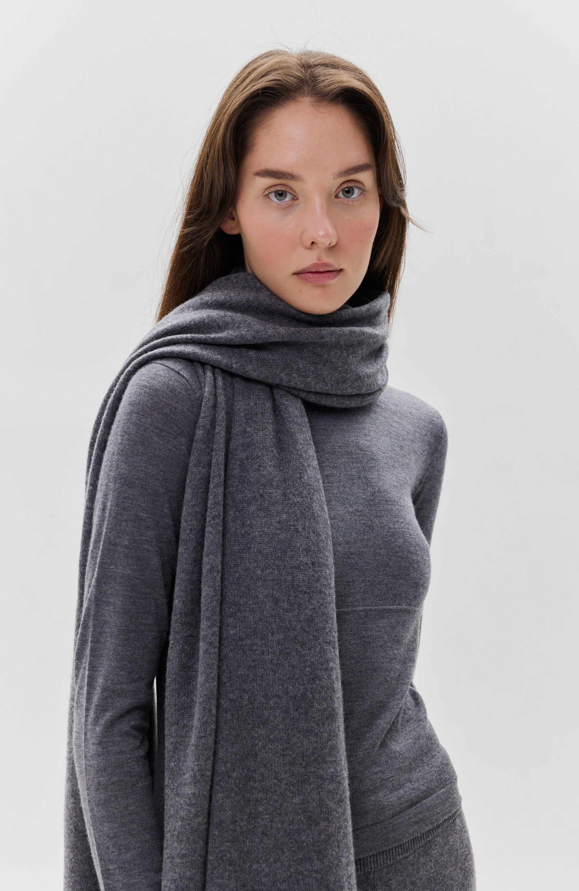 Lisa yang Grey Szalik z kaszmiru paris image 3