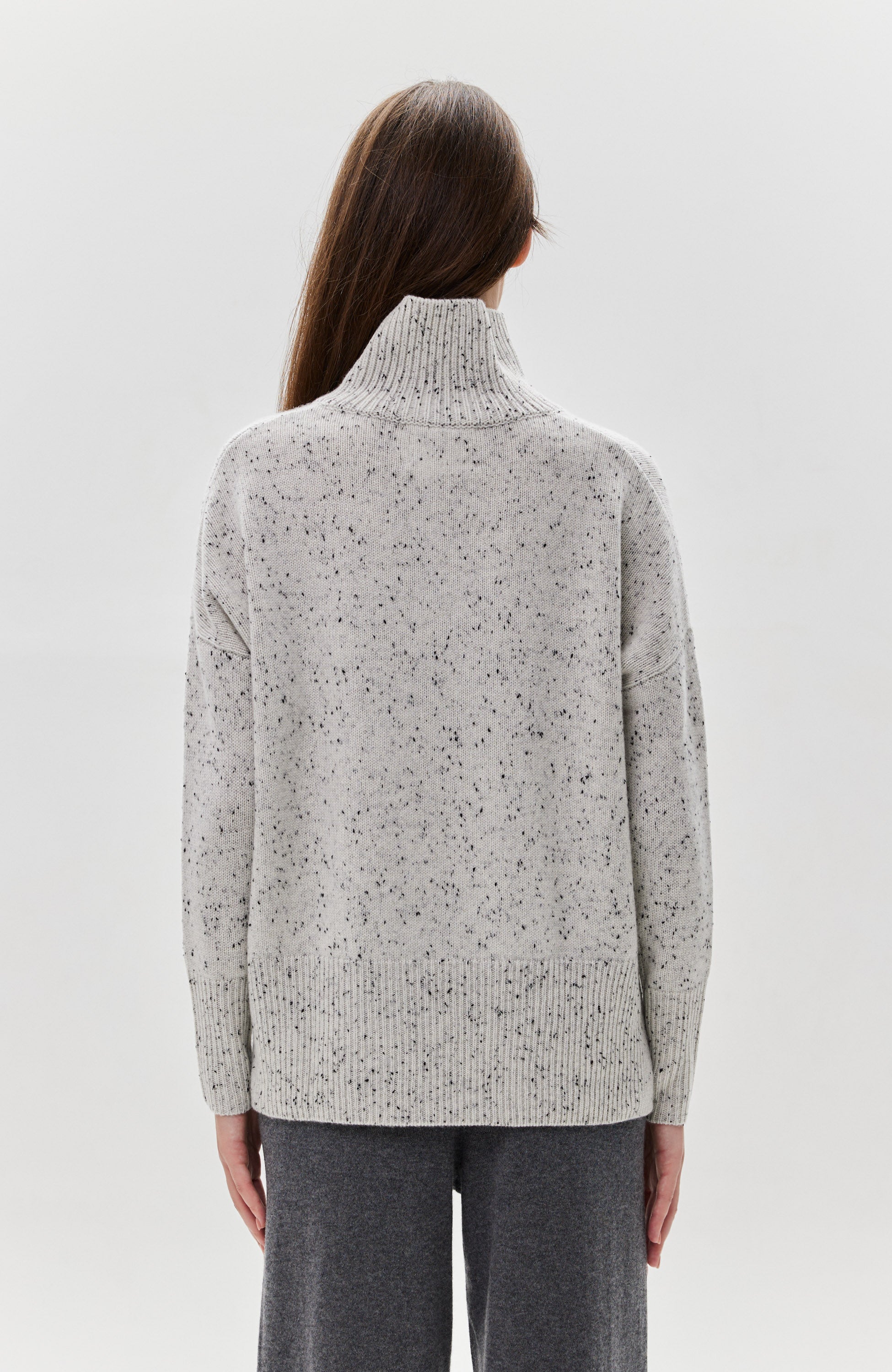 Lisa yang Grey Highneck cashmere sweater heidi blender image 4
