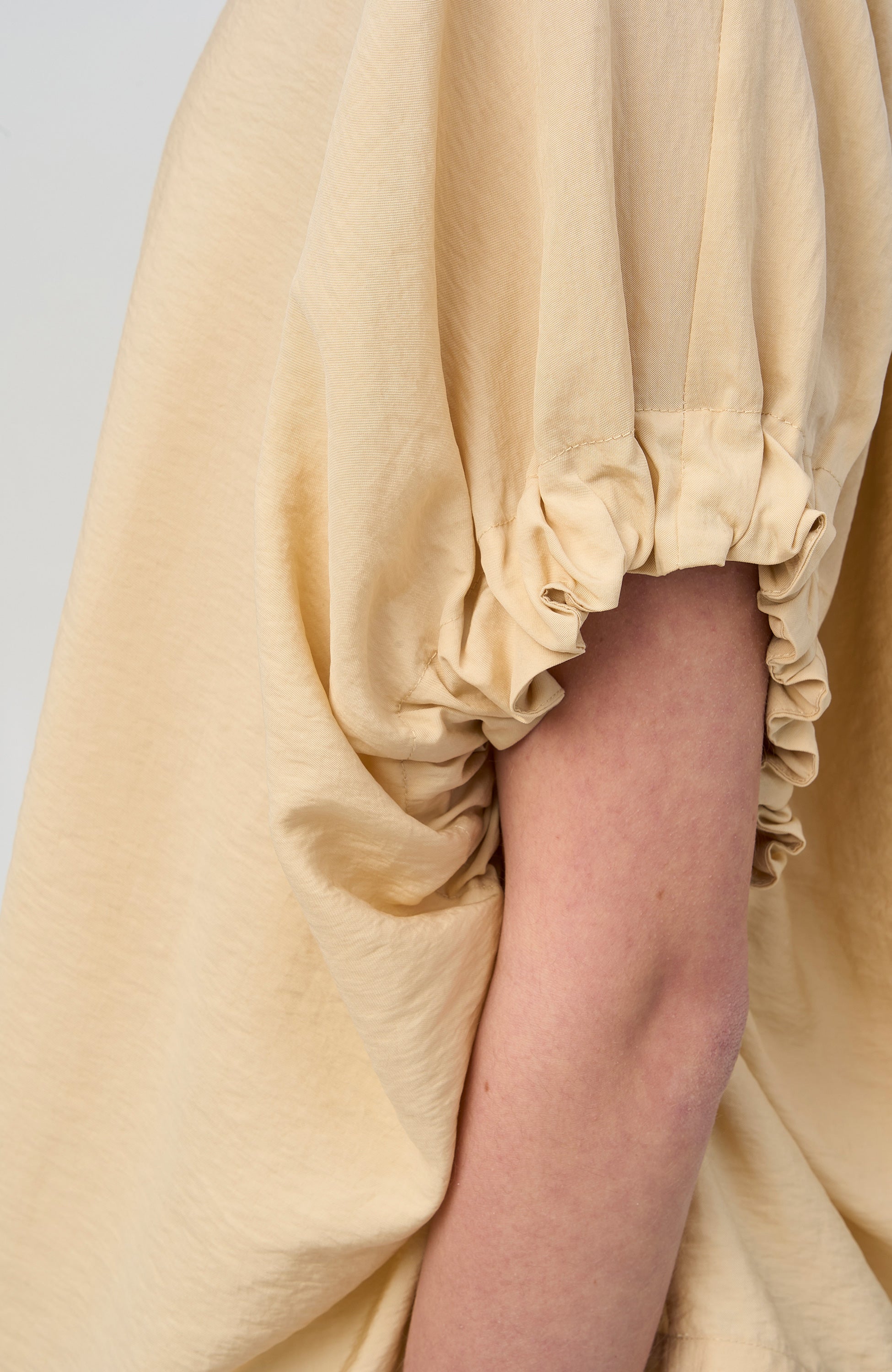 House of dagmar Neutral V-kaelusega topp image 6