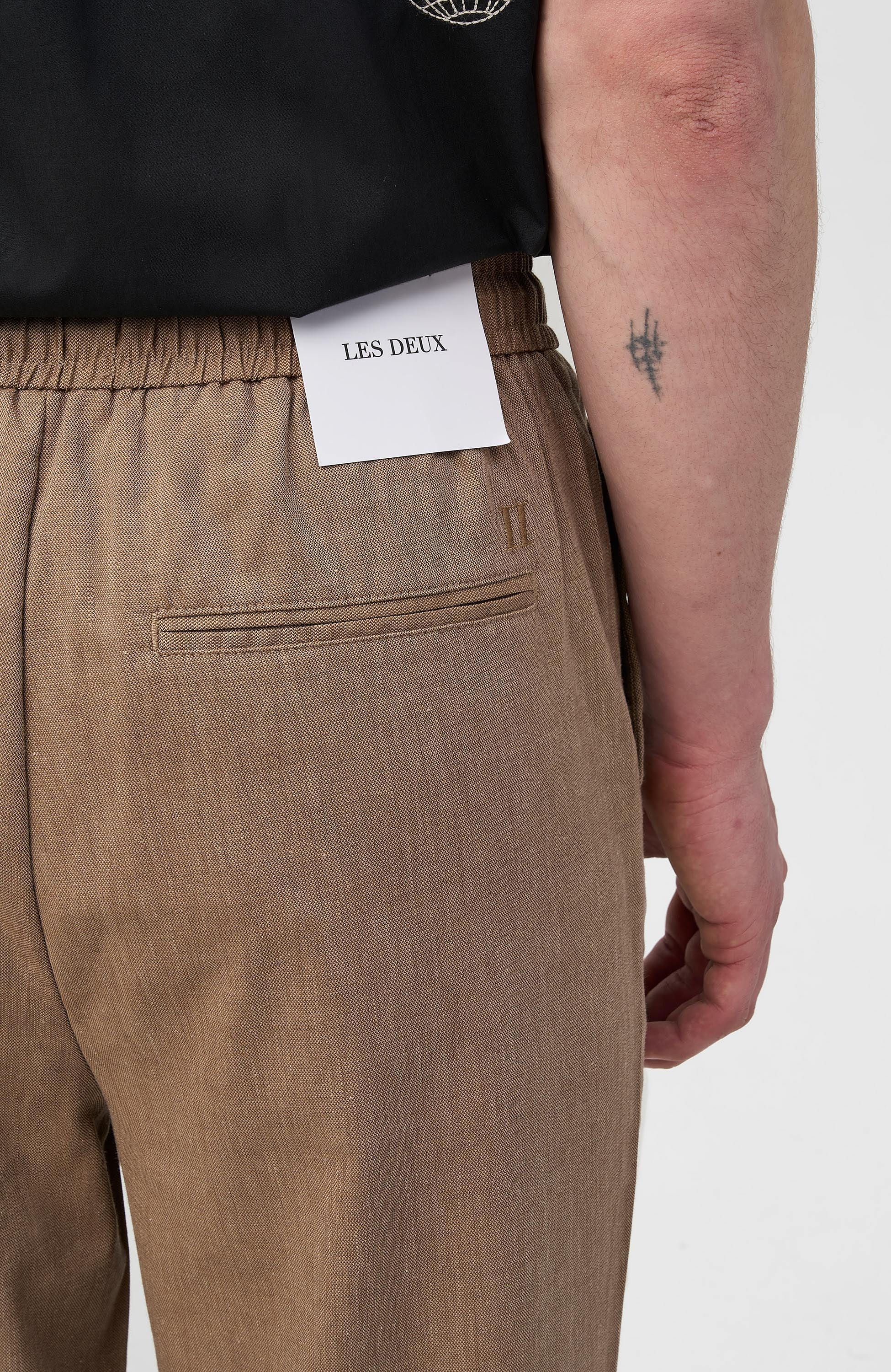 Les deux Neutral Tapered slub drawstring pants como image 6