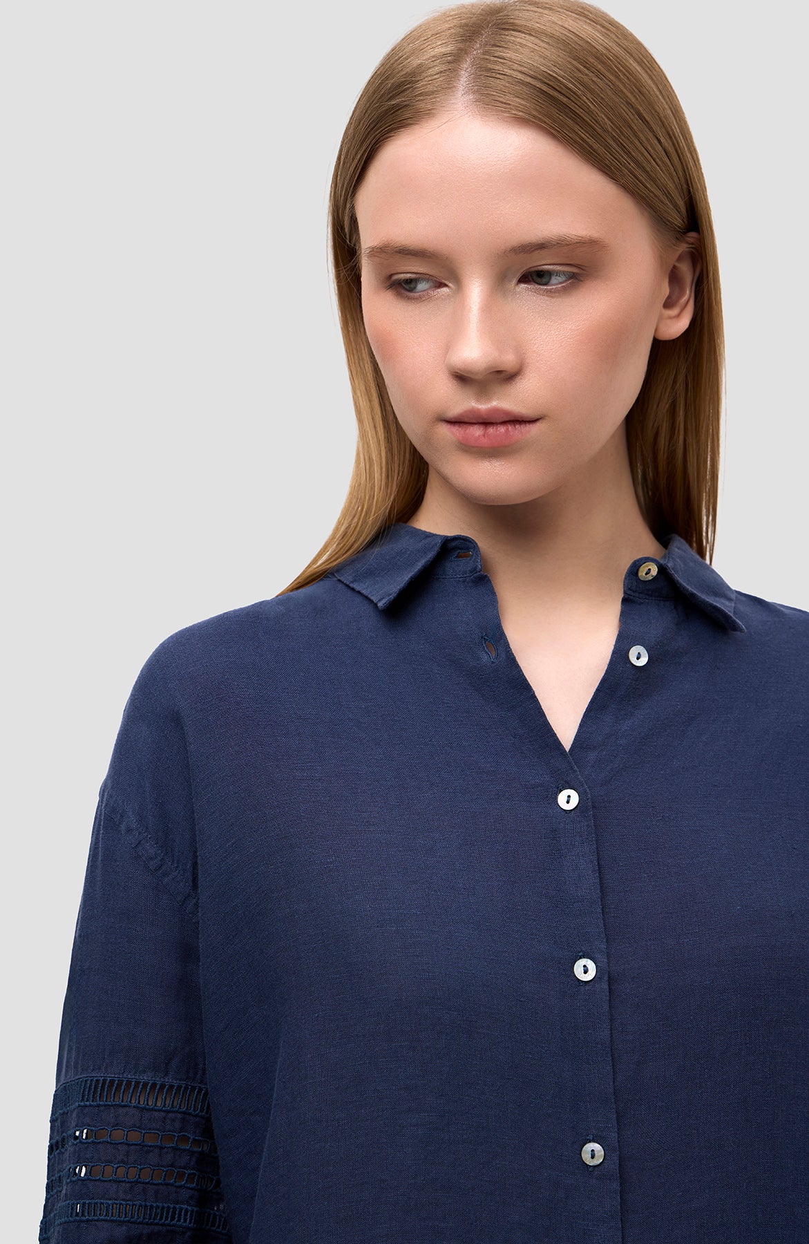 120% lino Navy Long sleeve embroidered linen shirt image 5