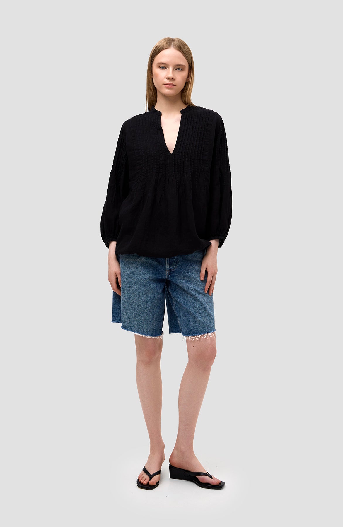 Puff-sleeve linen blouse