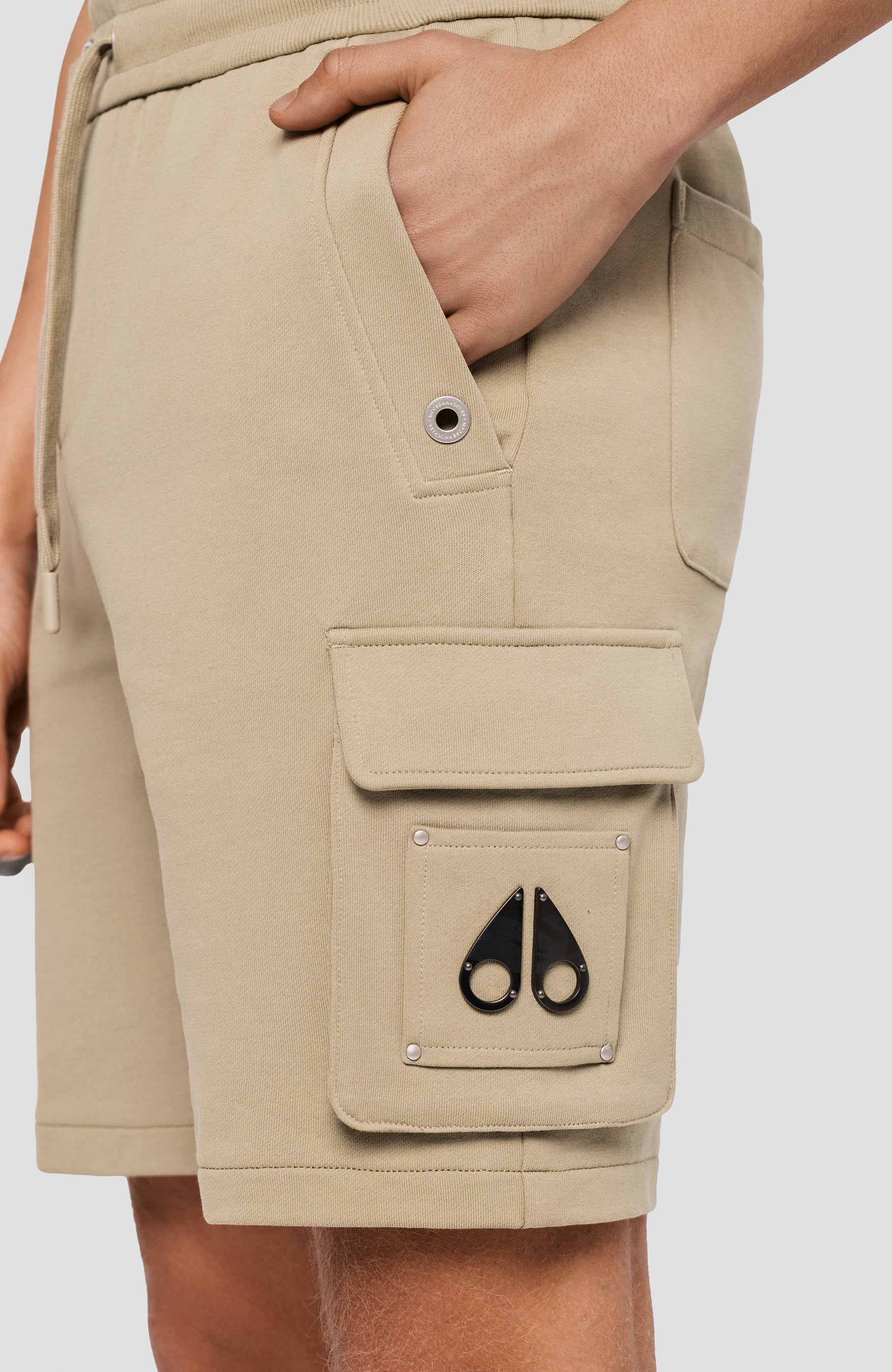 Moose knuckles Neutral Cargo cotton shorts hartsfield image 5