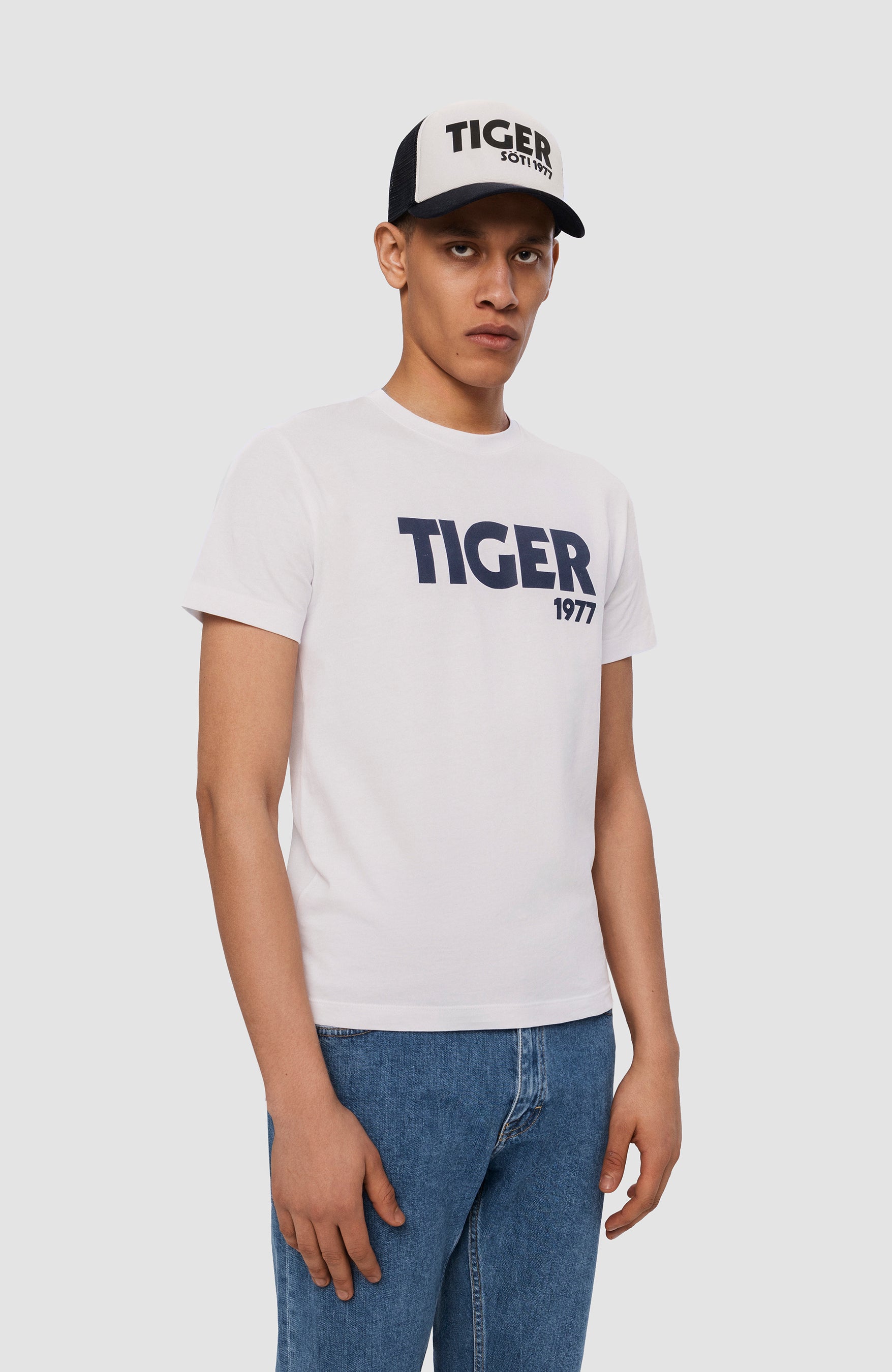 Tiger of sweden White Logo-printed t-shirt dillan image 4