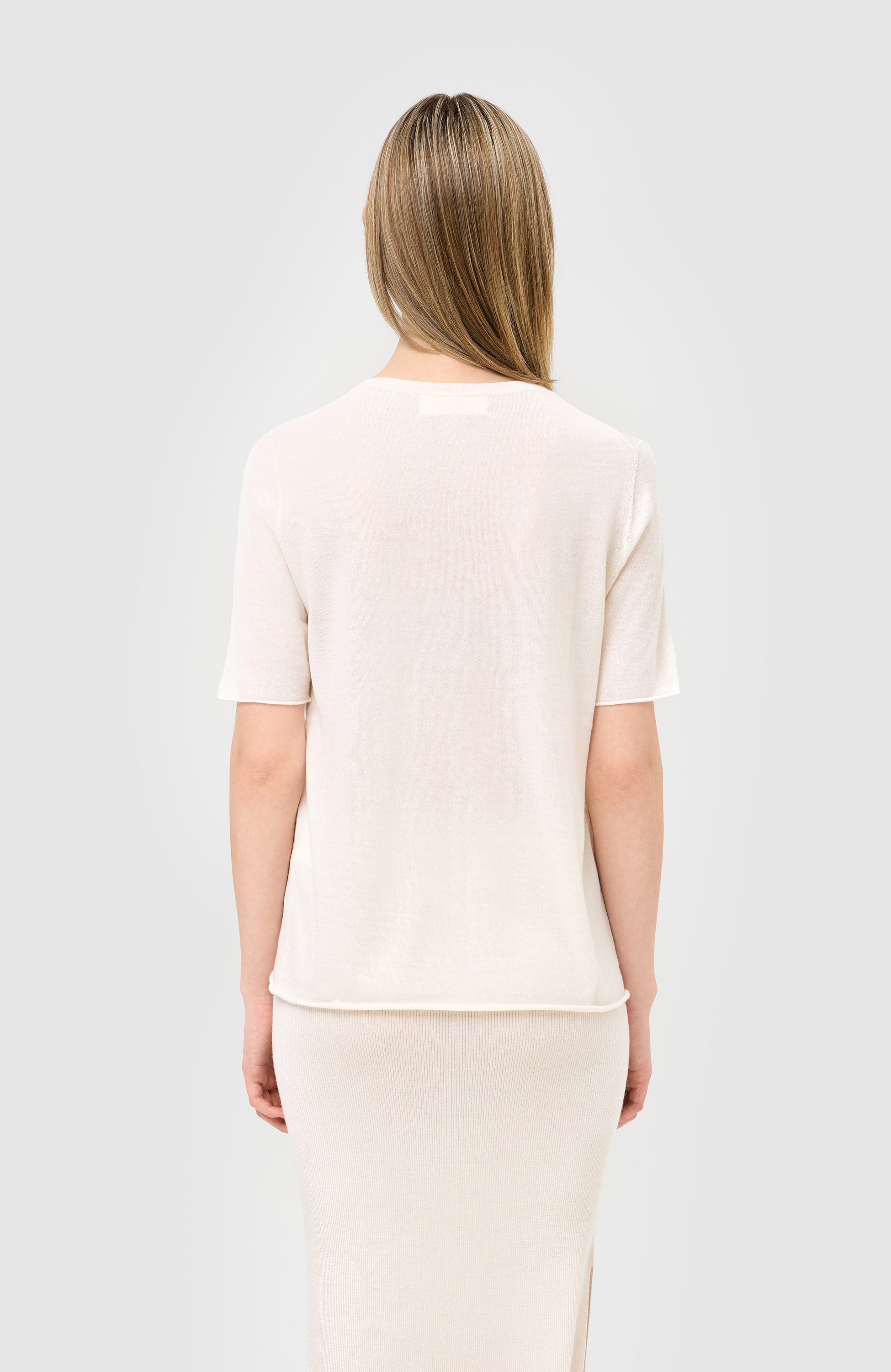 Lisa yang White Fine-knit cashmere t-shirt ari image 4