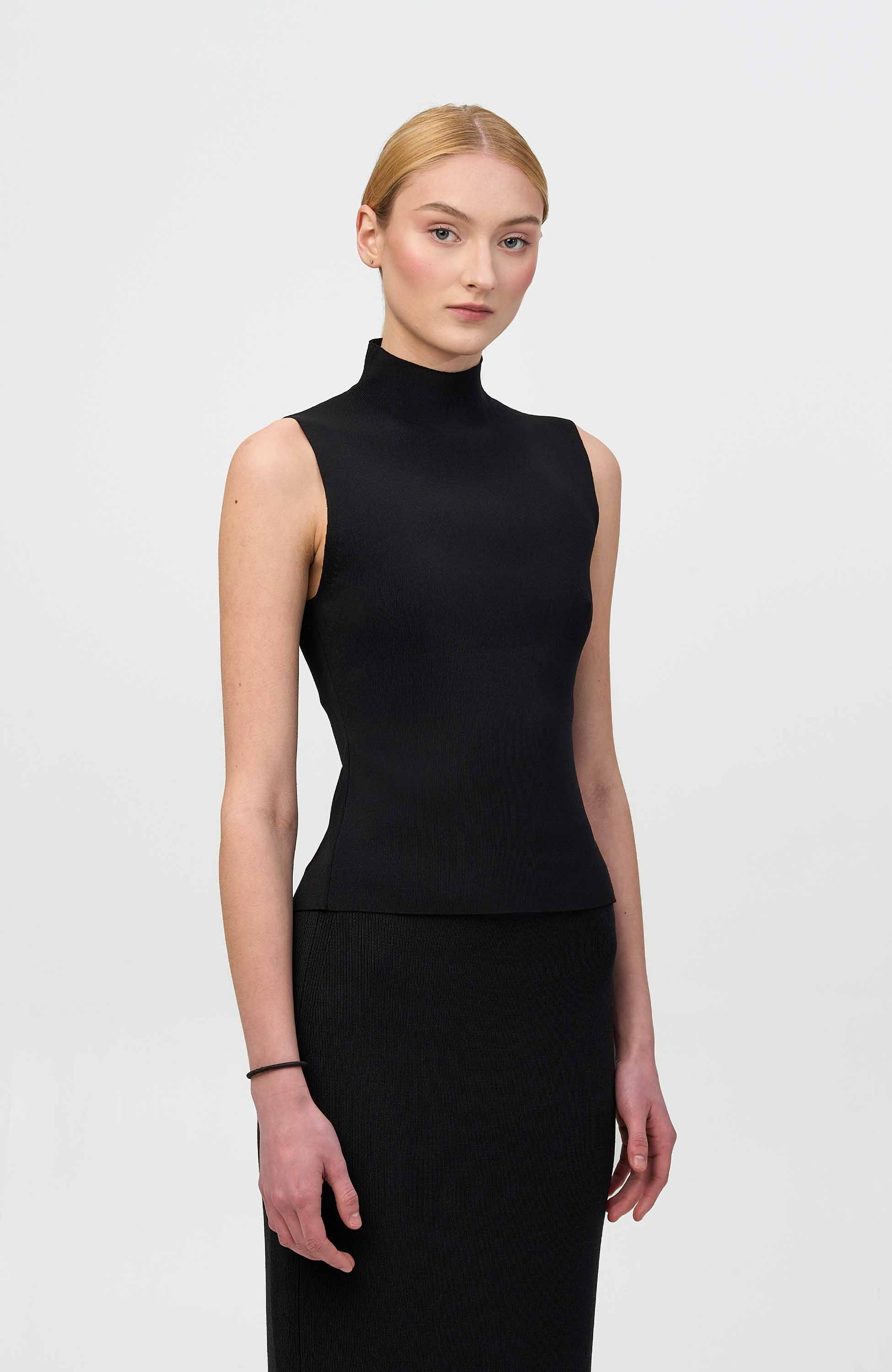 House of dagmar Black Open back top image 3