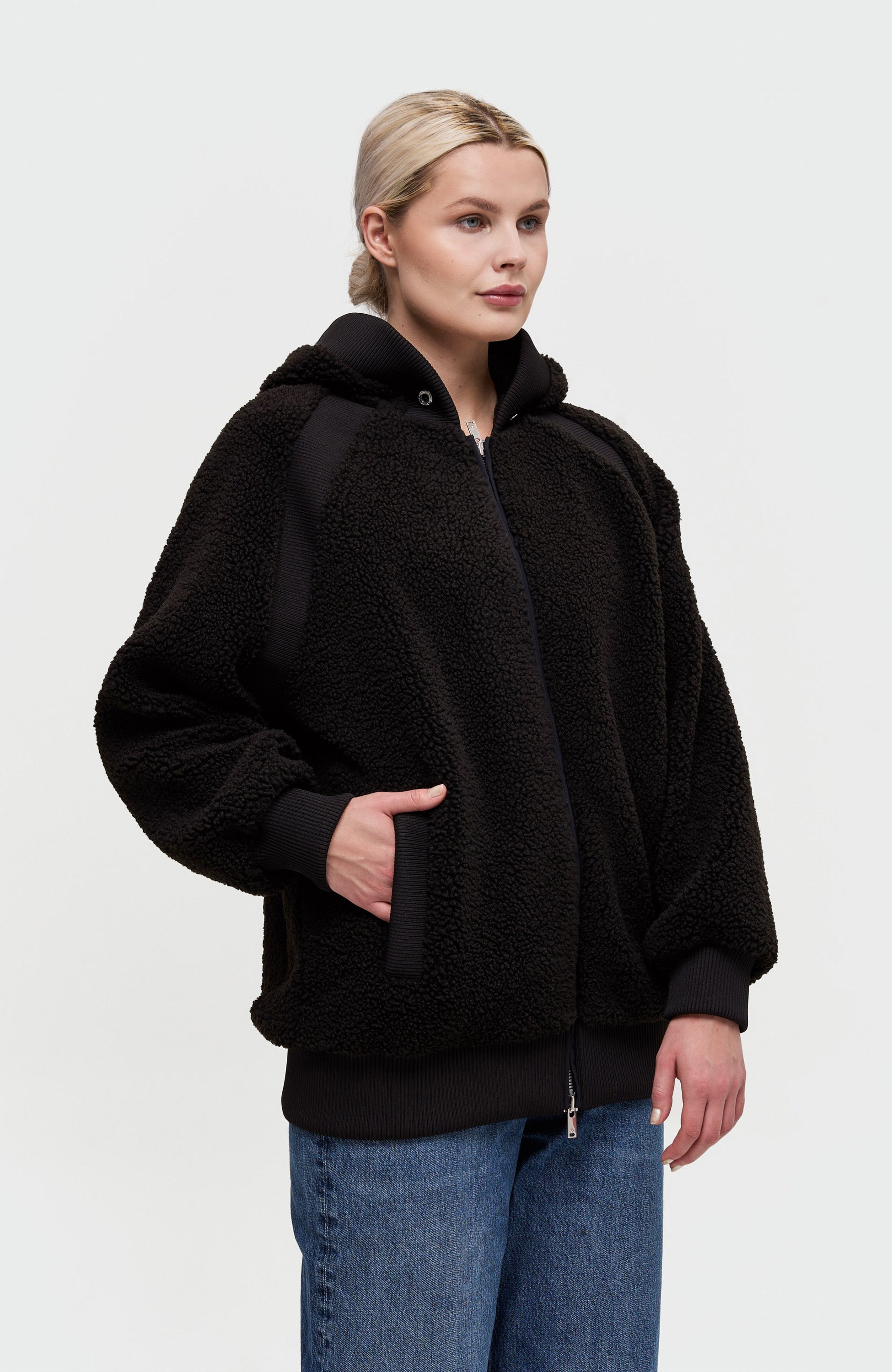Moose knuckles Black Sherpa pusa kapuutsiga holland image 5