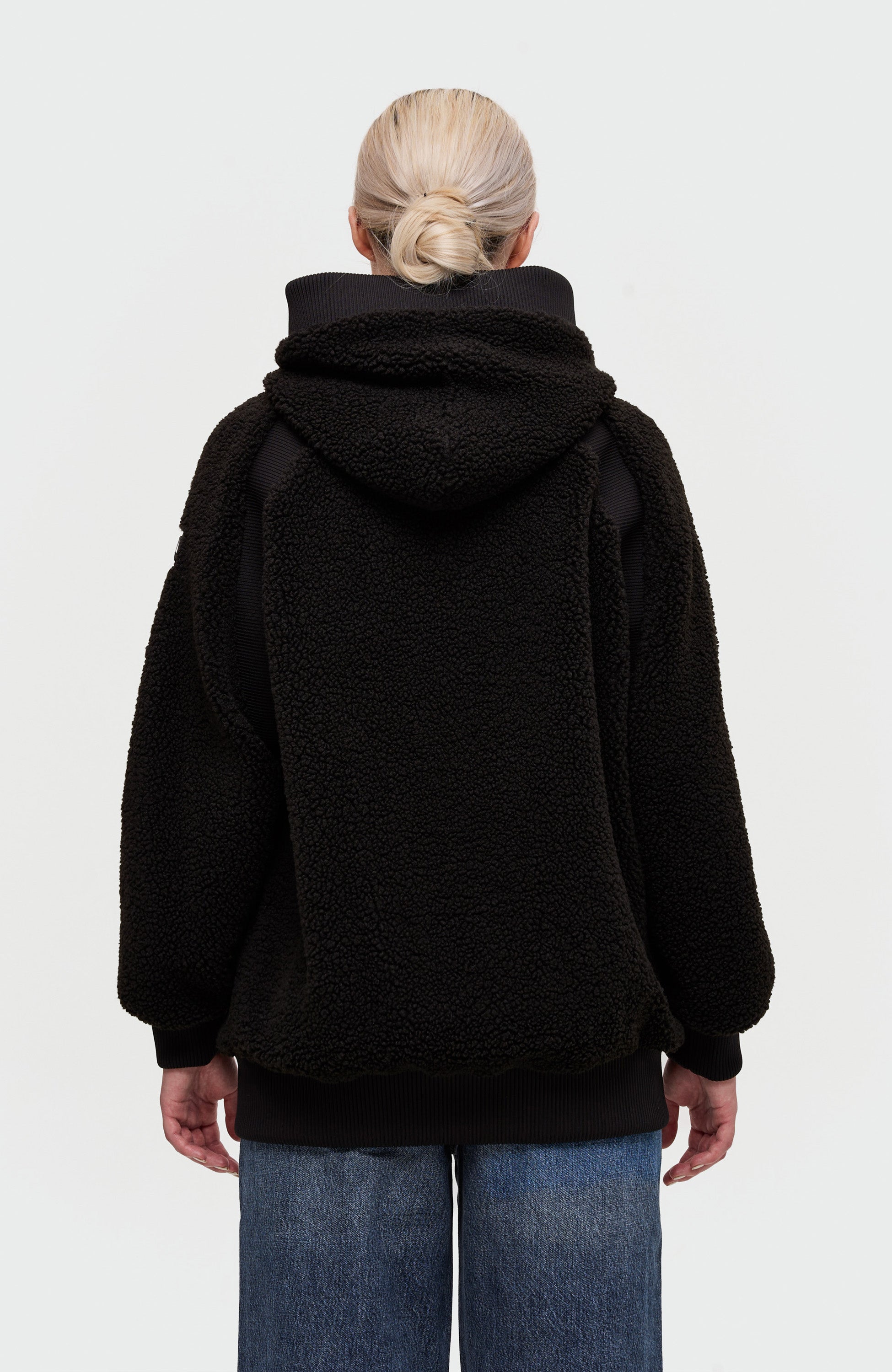 Moose knuckles Black Sherpa pusa kapuutsiga holland image 7