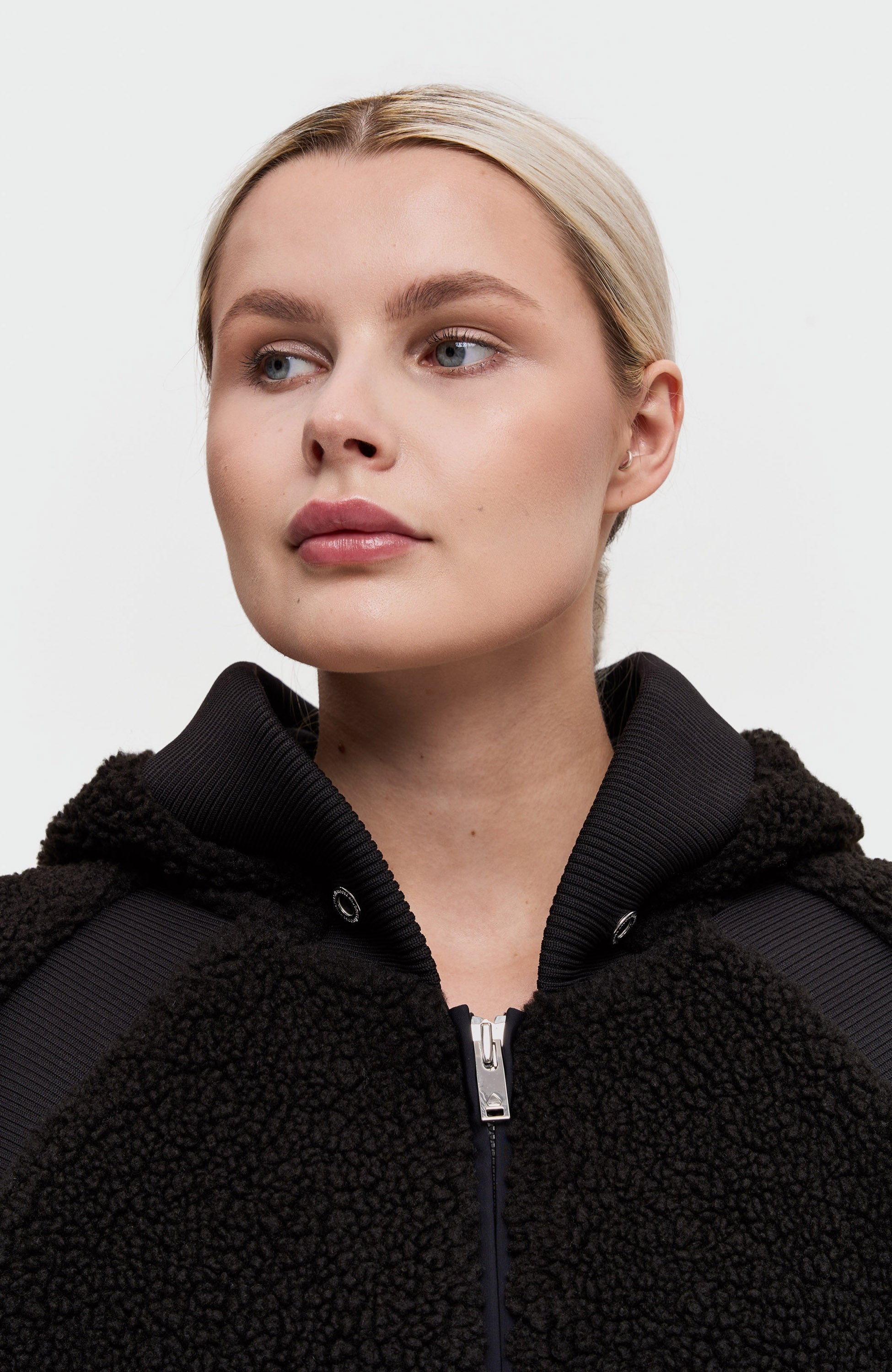 Moose knuckles Black Sherpa pusa kapuutsiga holland image 8