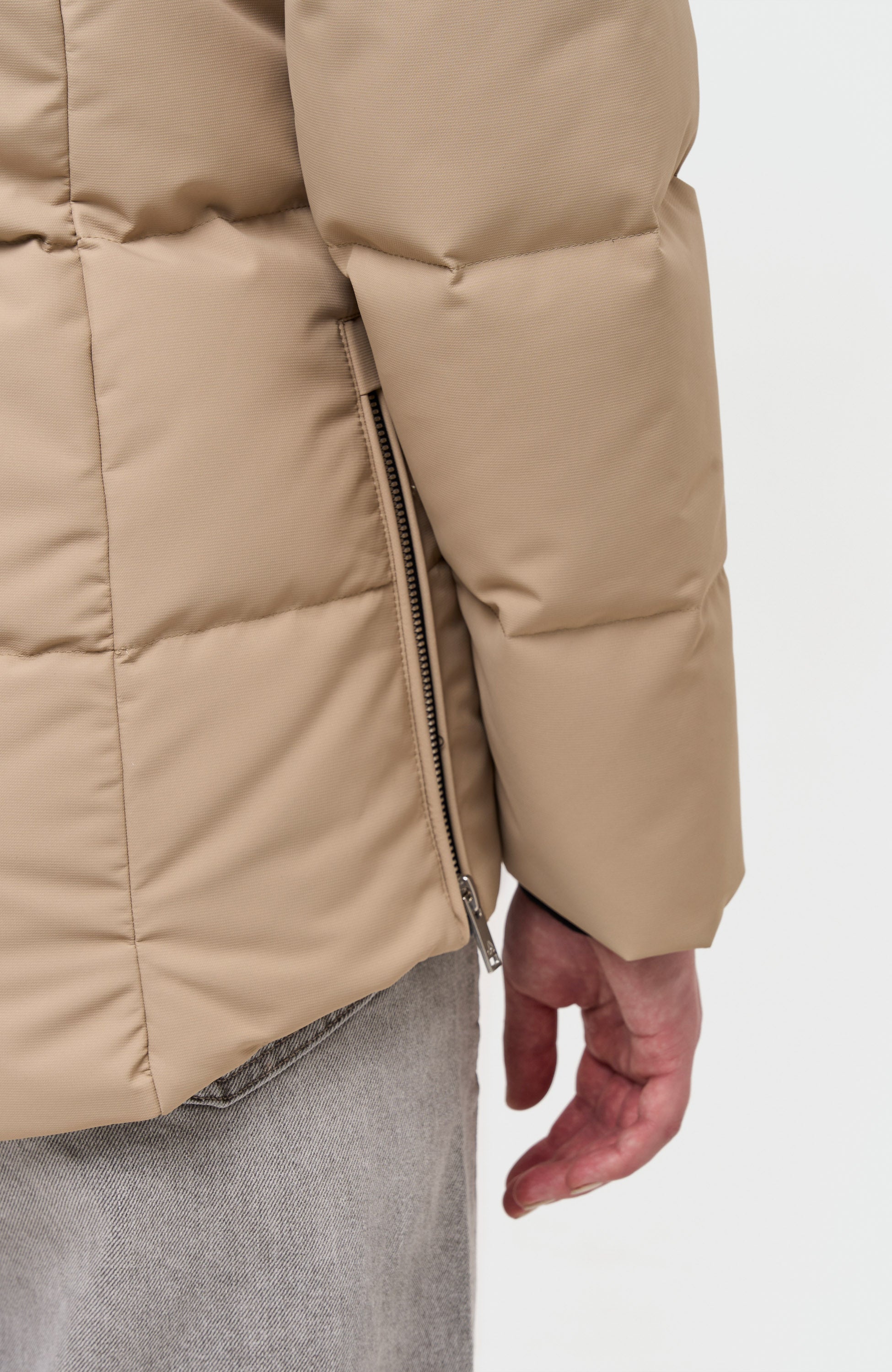 Moose knuckles Neutral Shearling puffer jacket cloud 3q image 11