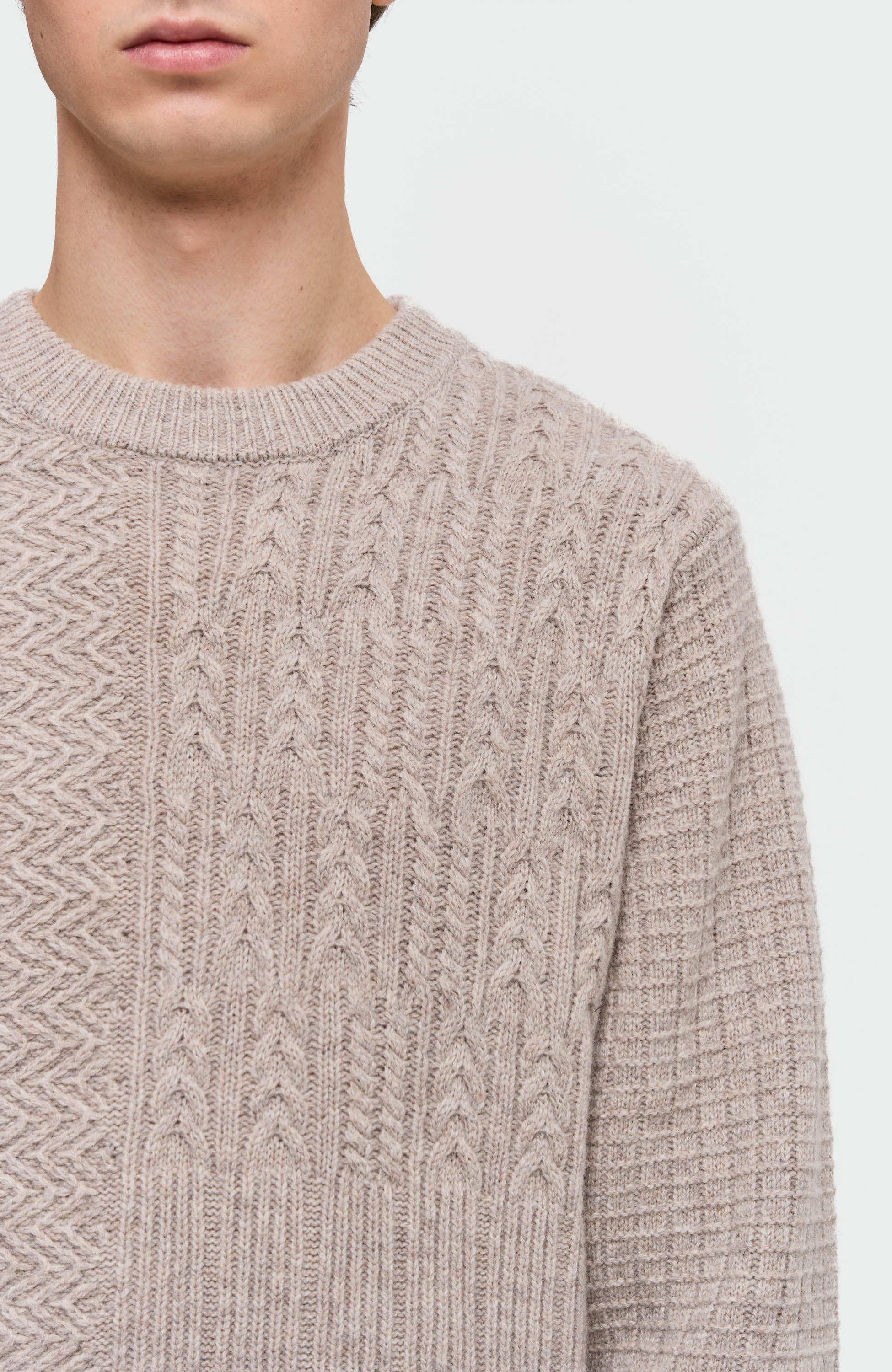 Les deux Neutral Sweter z dzianiny z okrągłym dekoltem fernando image 5