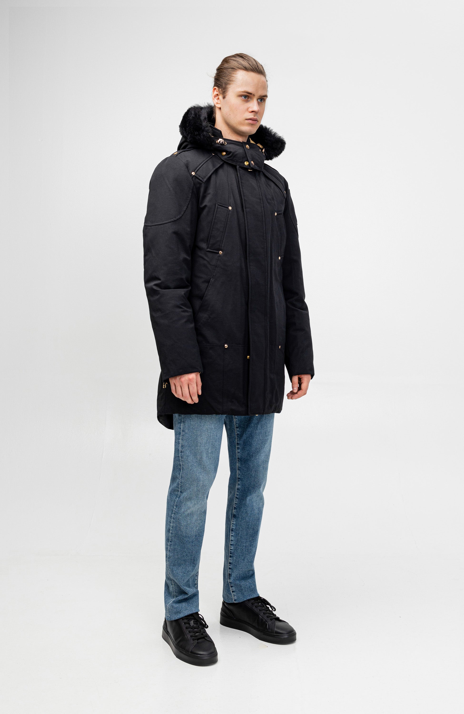 Moose knuckles Black Hooded parka coat stag lake image 10