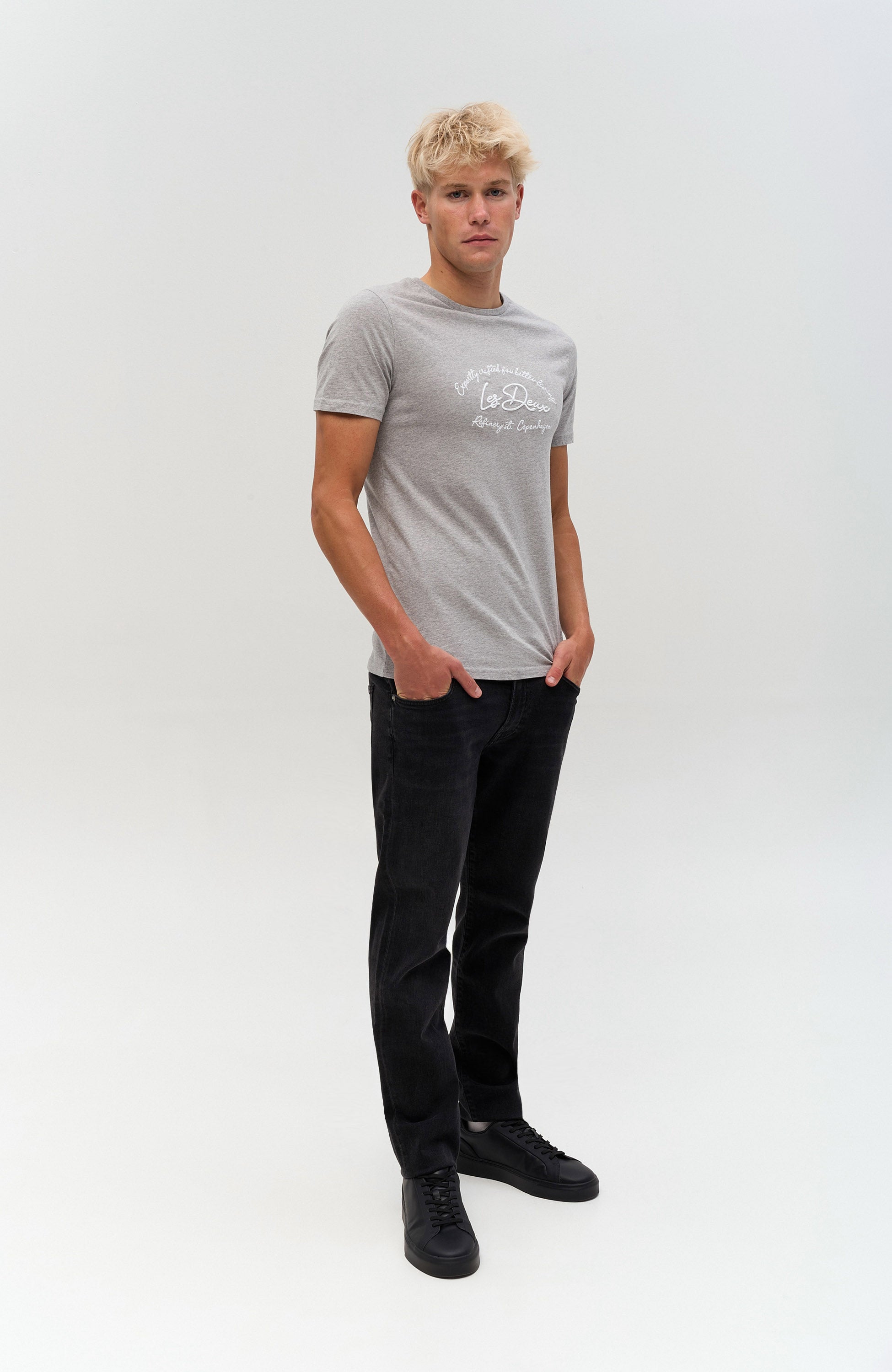 Les deux Grey Embroidered cotton t-shirt camden image 4