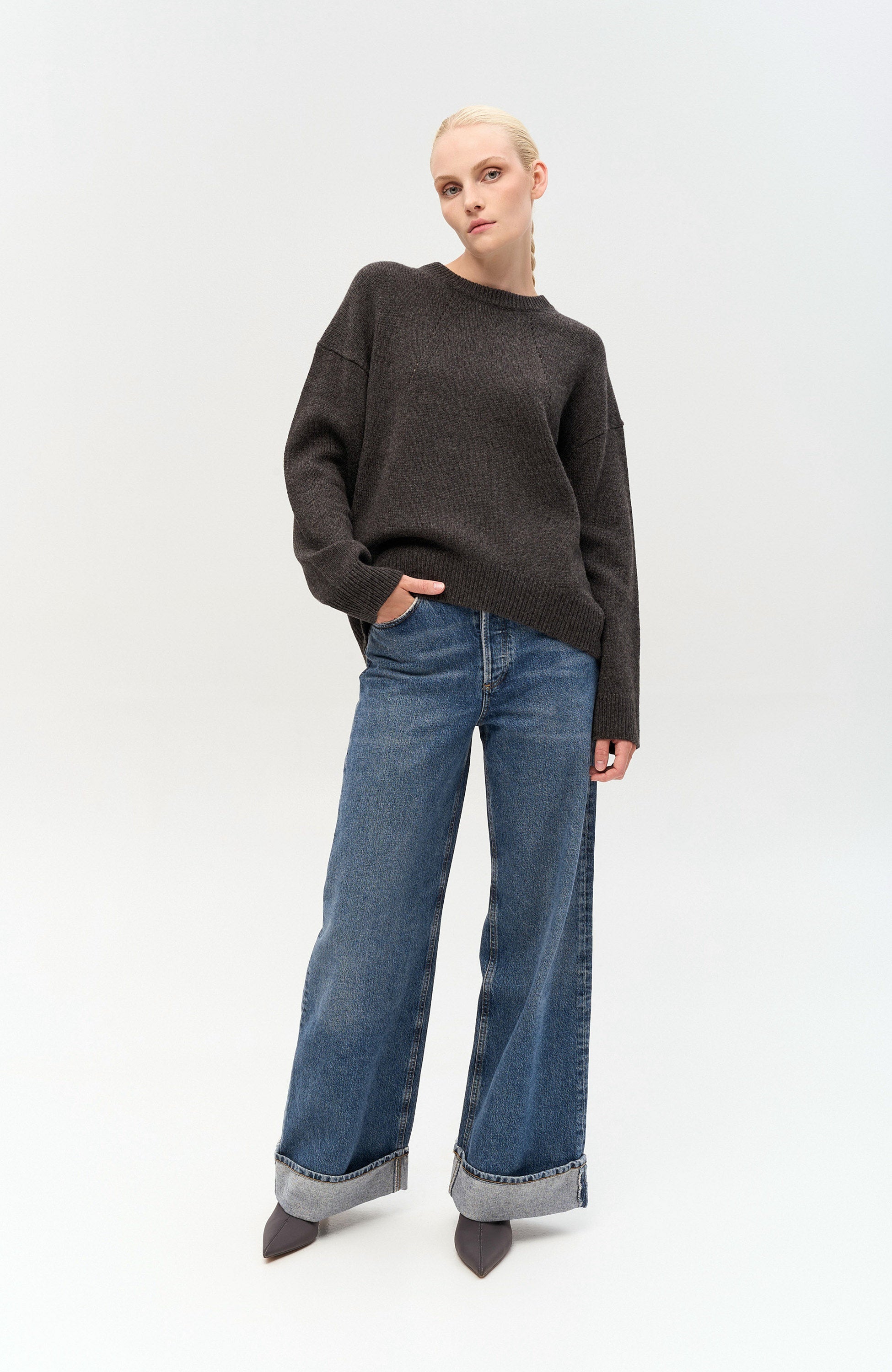 Roundneck wool pullover LIKHA