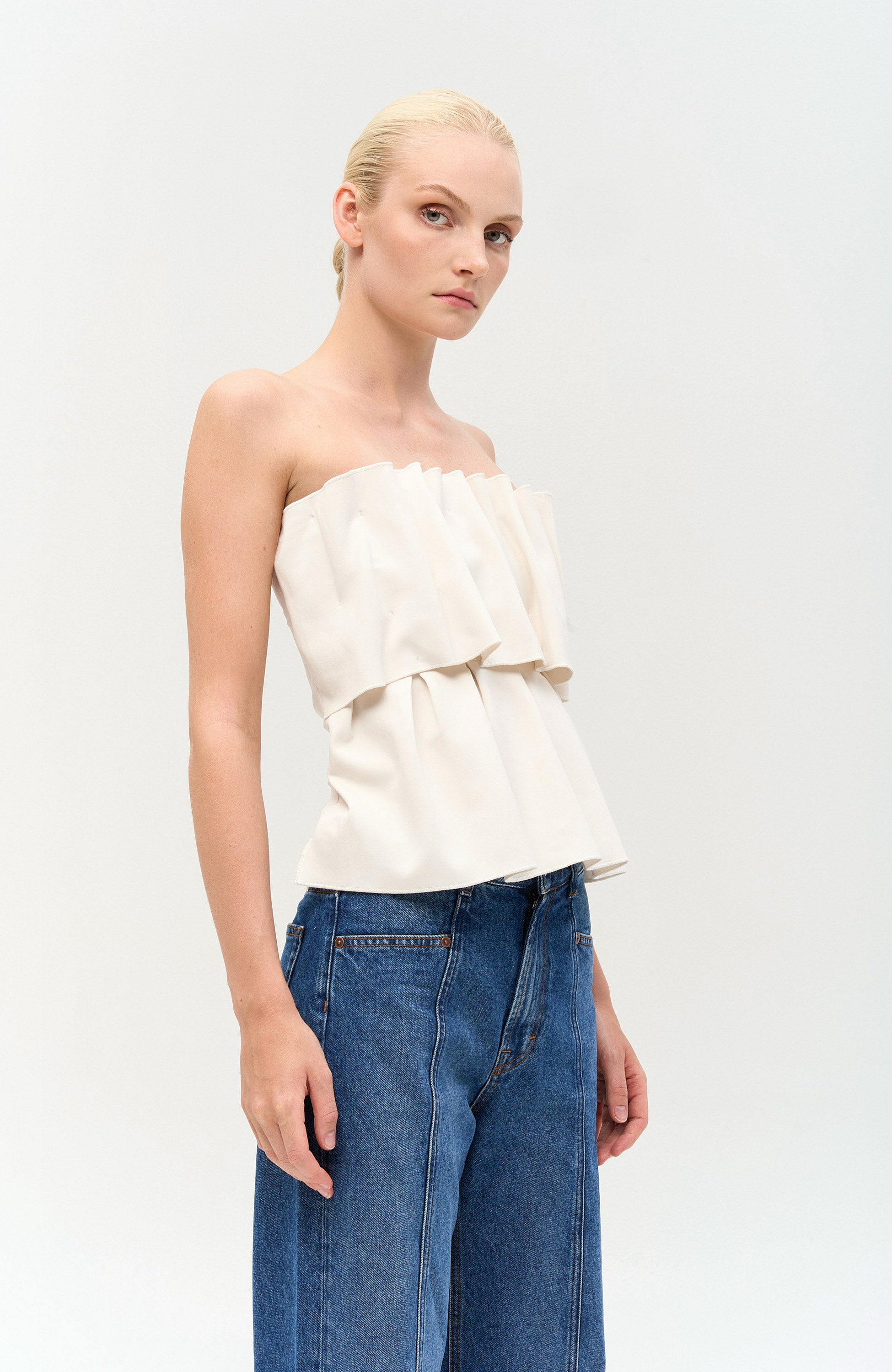 House of dagmar White Sculpted tube top image 3