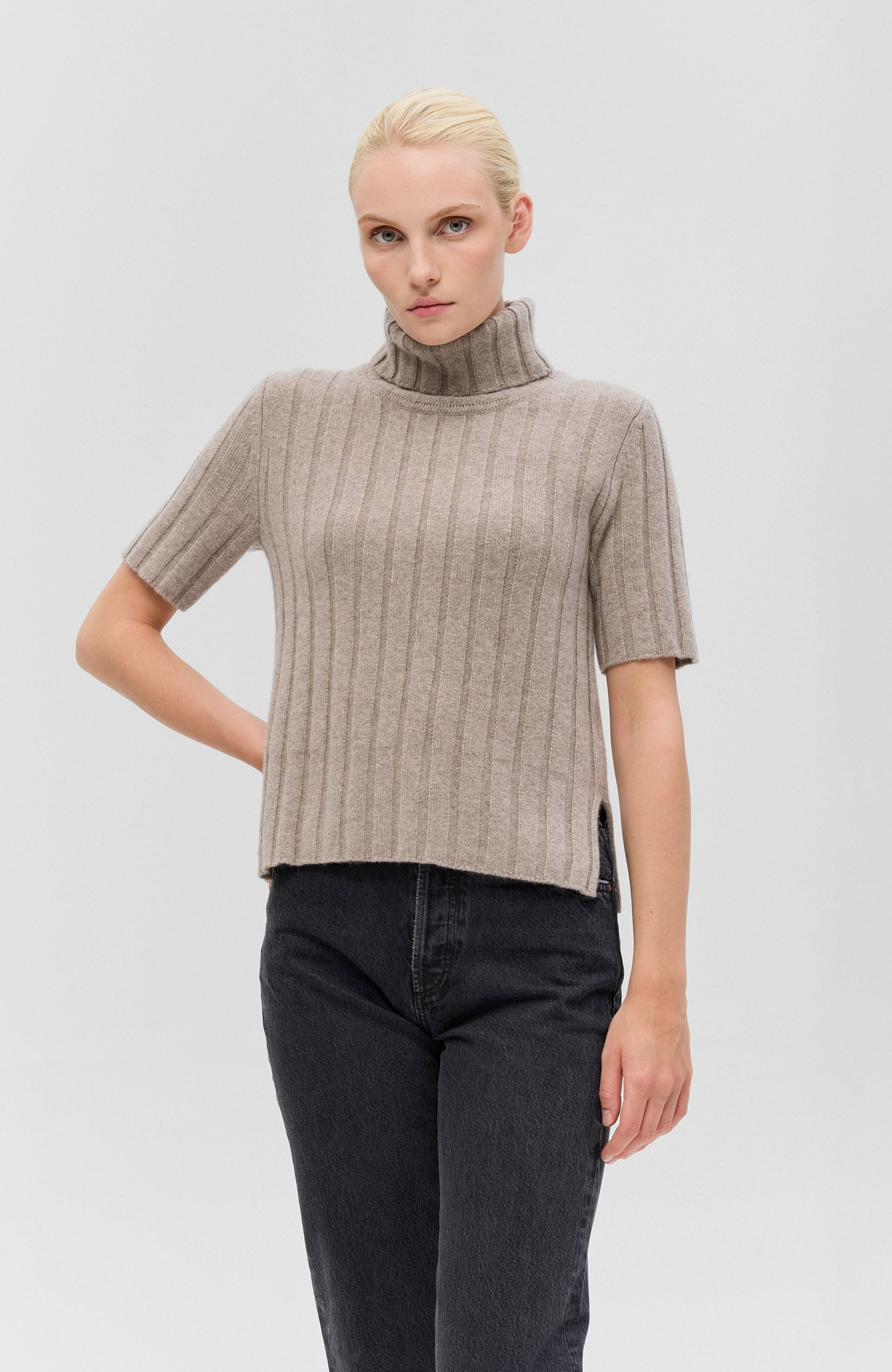 Ftc cashmere Beige Sweter z krótkim rękawem image 3