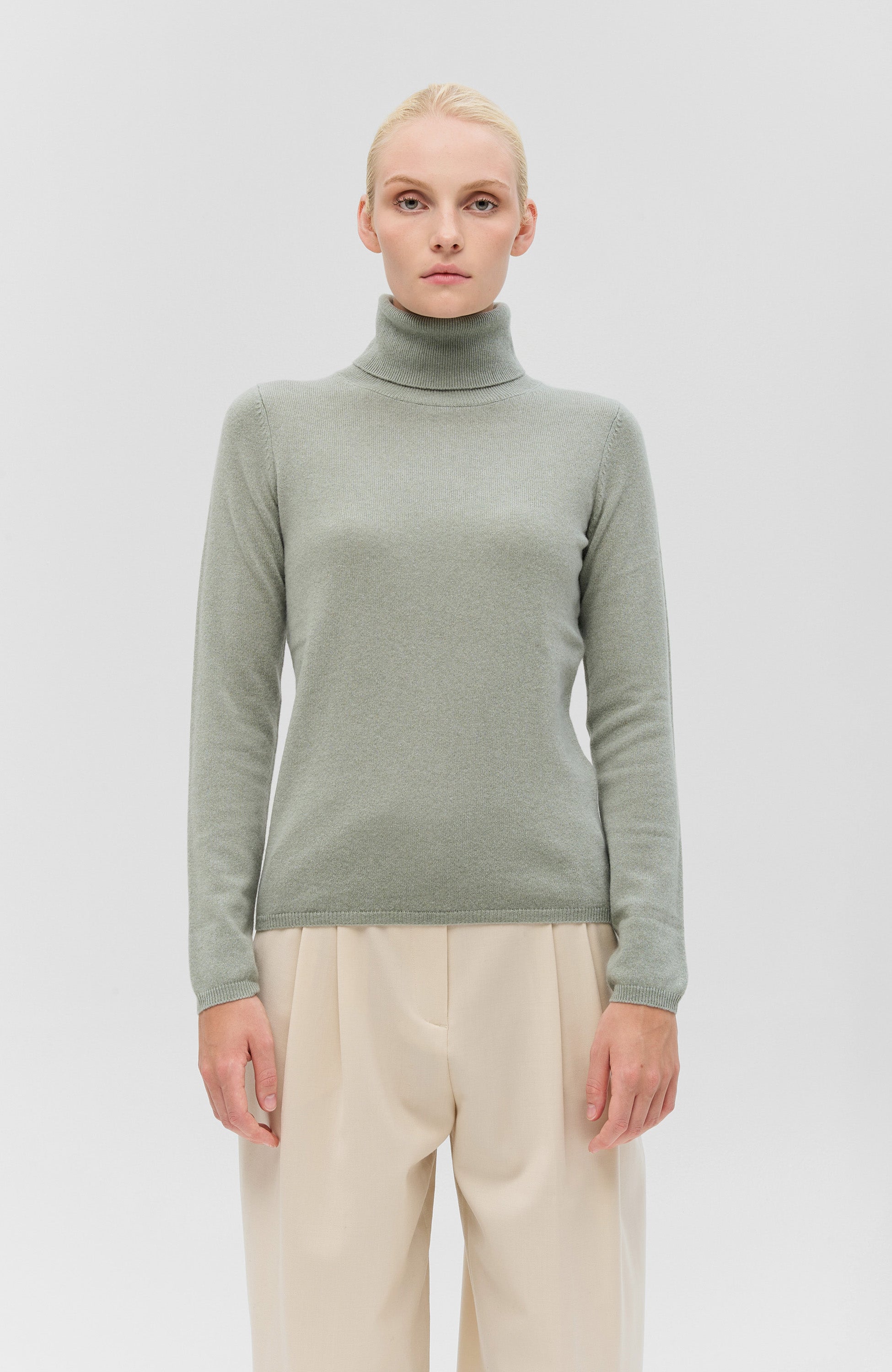 Rollneck cashmere pullover