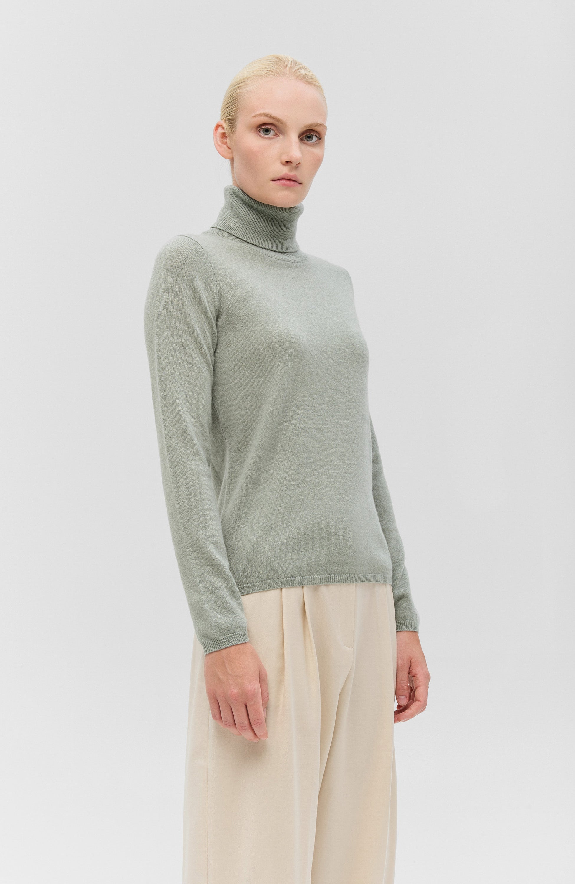 Ftc cashmere Neutral Kõrge kaelusega kašmiirist pullover image 3